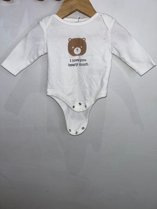 Beary love onesie 0-3m