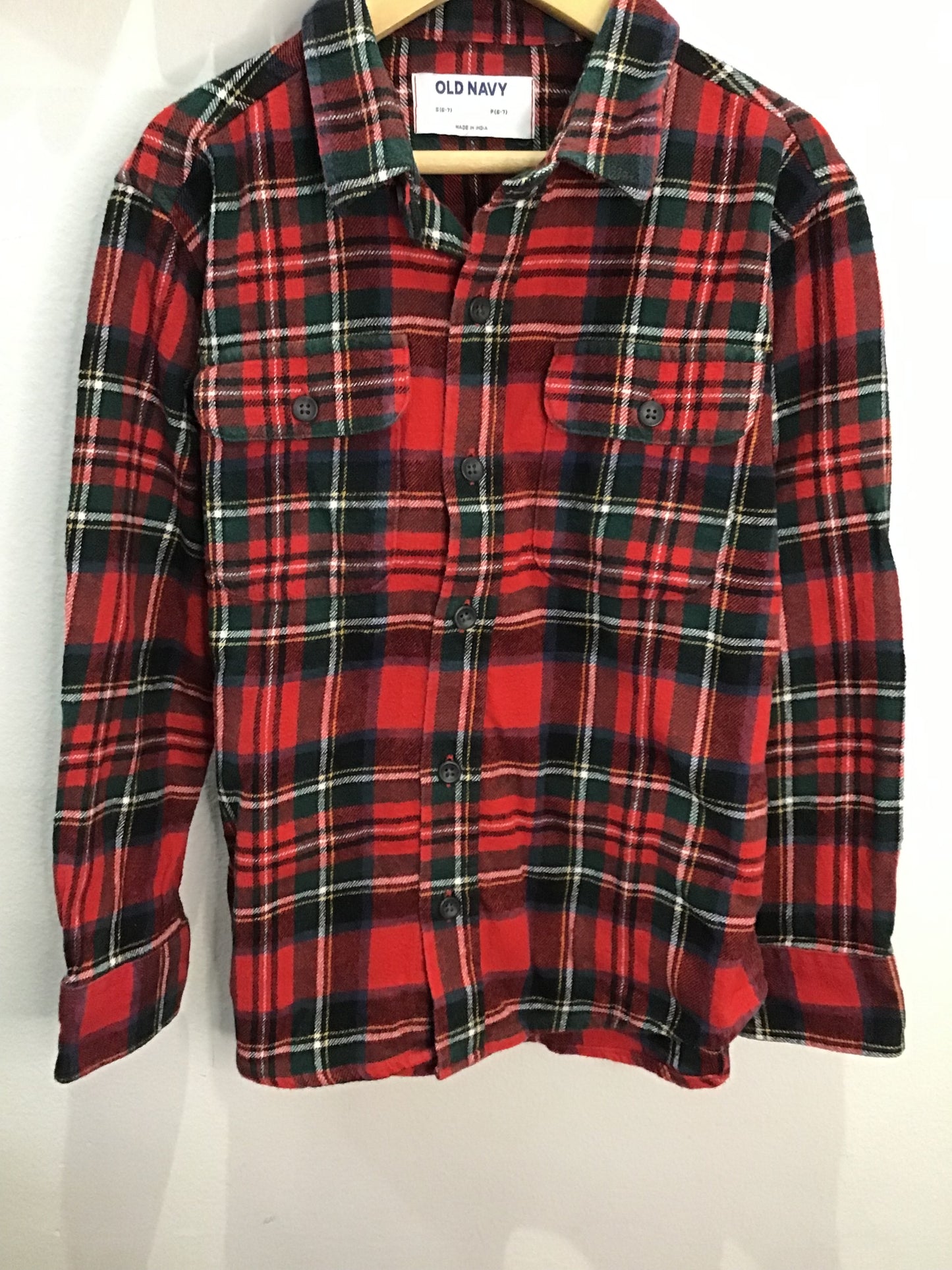 Red checkered flannel shirt 6-7y