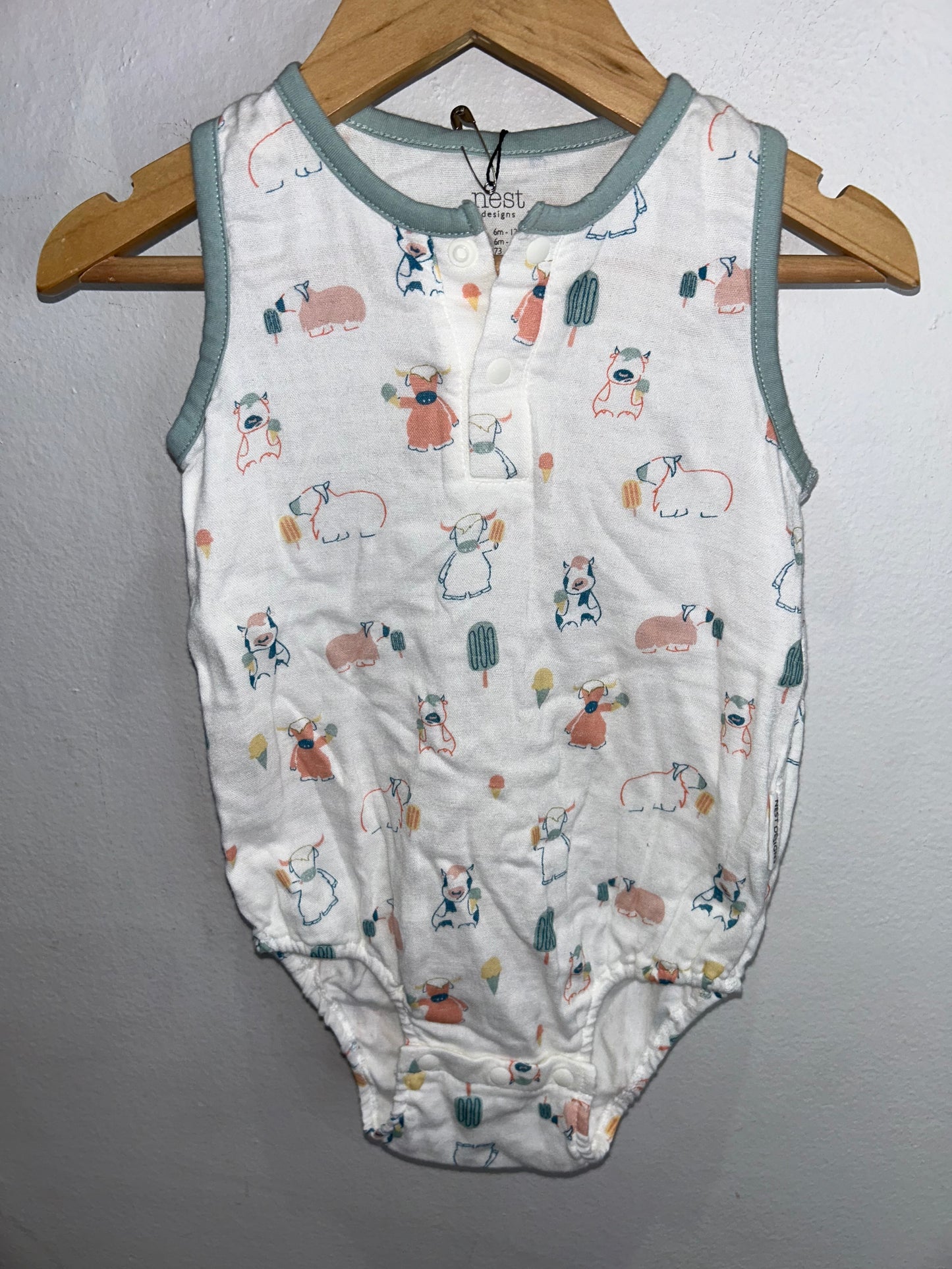 Nest Designs cows onesie 6-12m