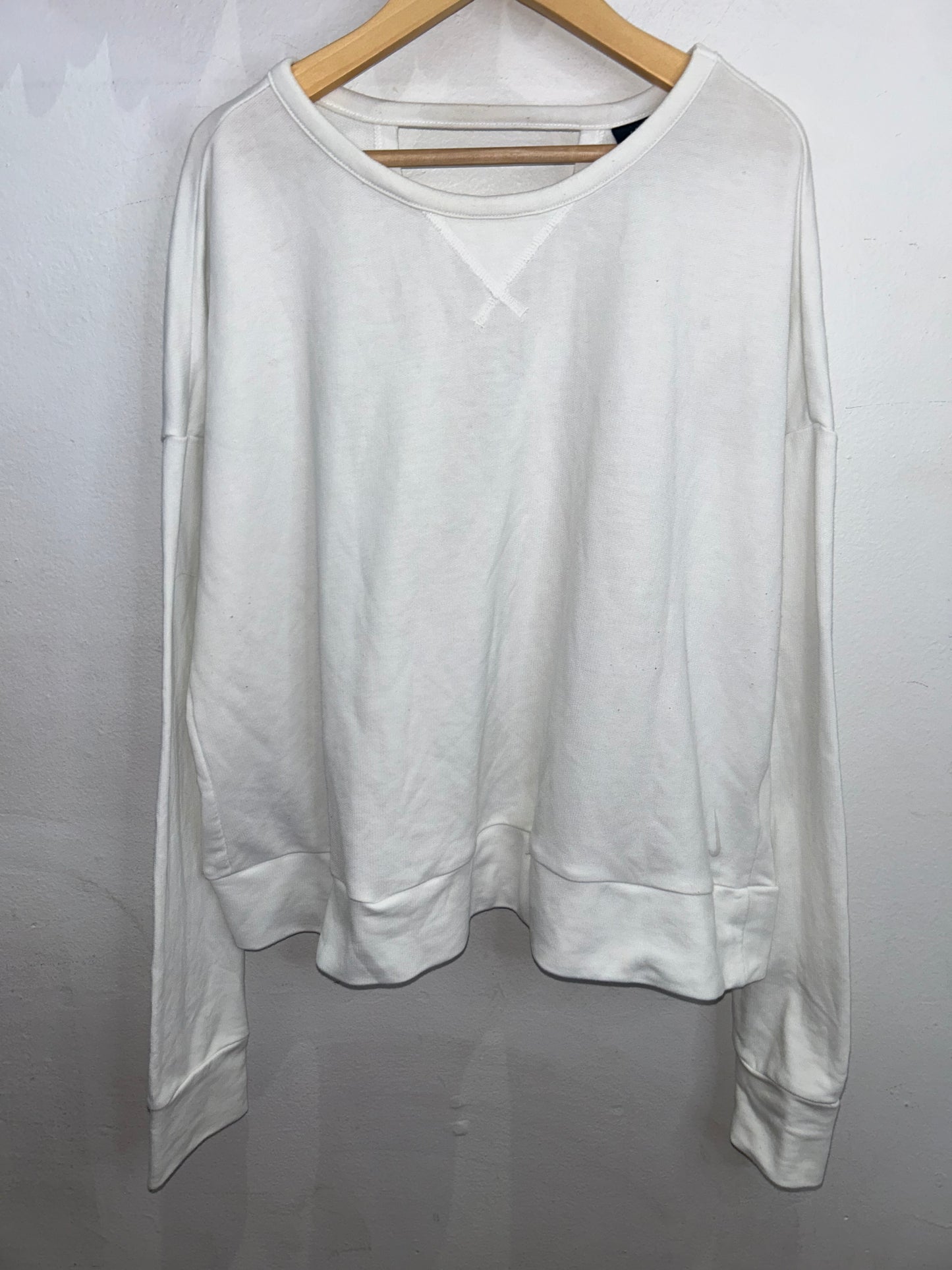 Nike dryfit open back sweater adult L