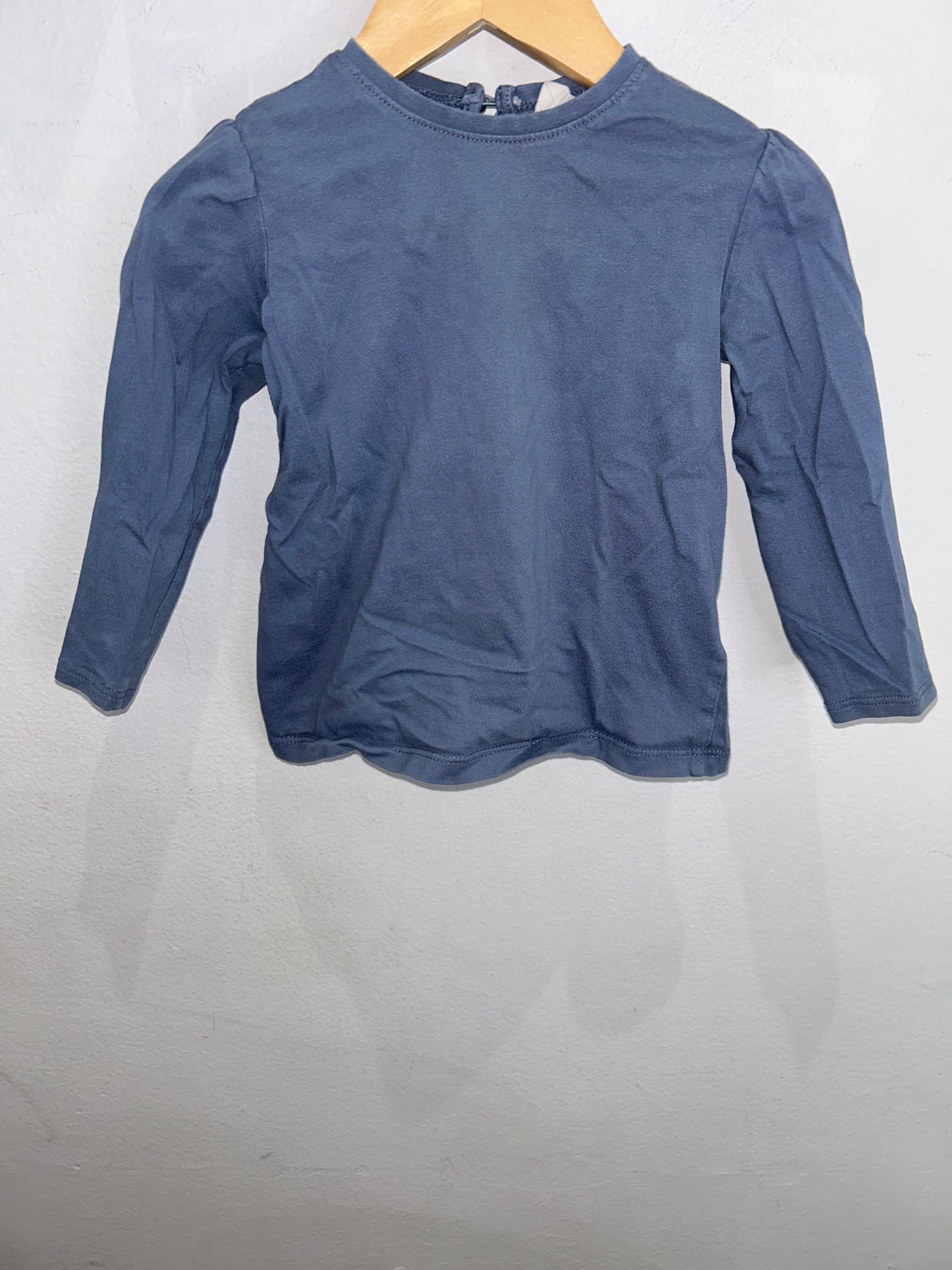 Mute blue longsleeve 12-18m