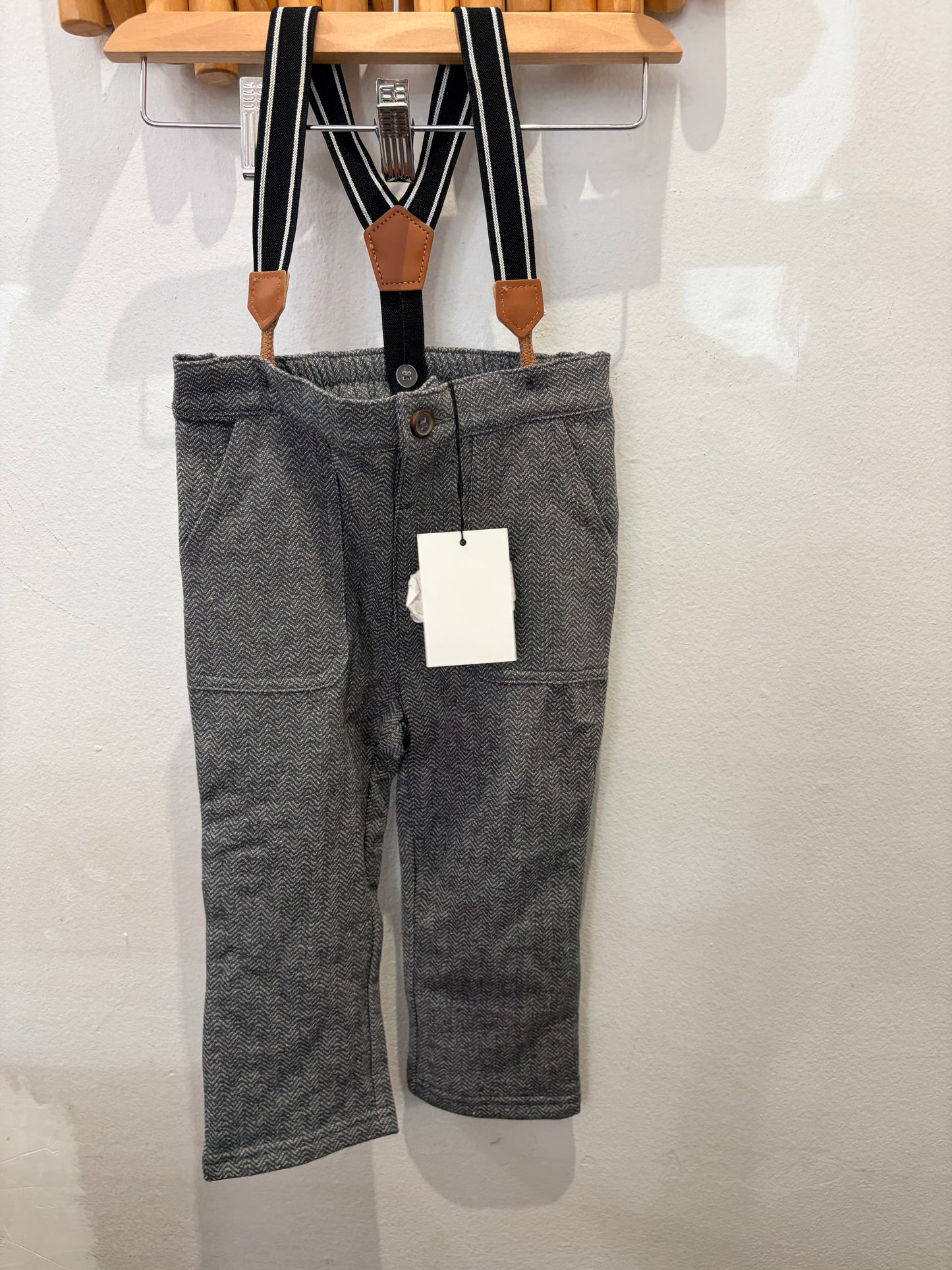 Grey pants with suspenders 18-24m