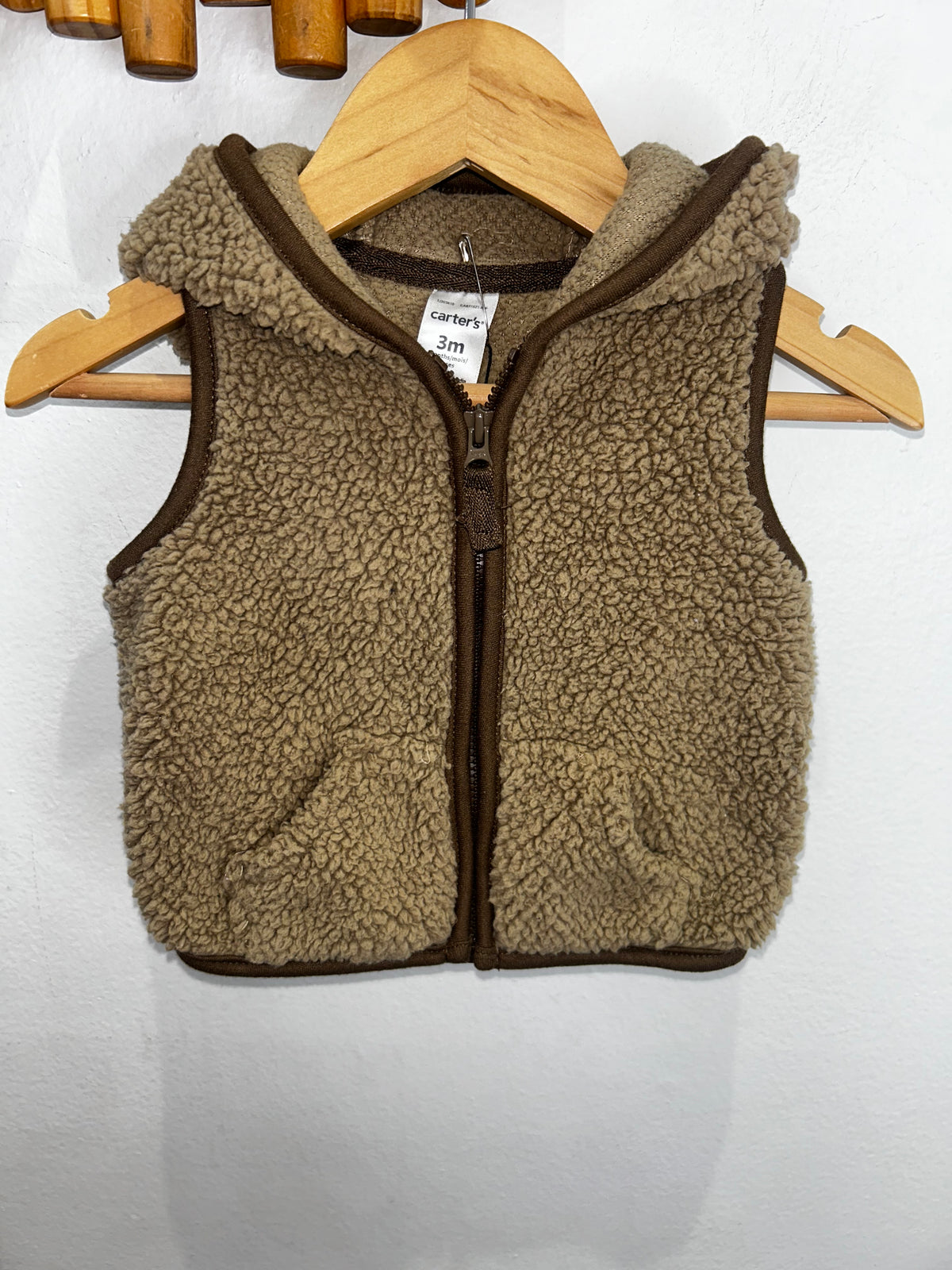 Brown furry vest 3m