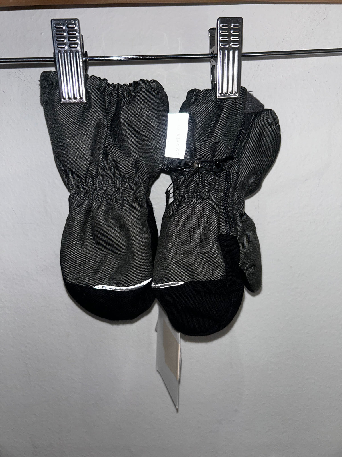 Souris Mini grey mitts 12-24m