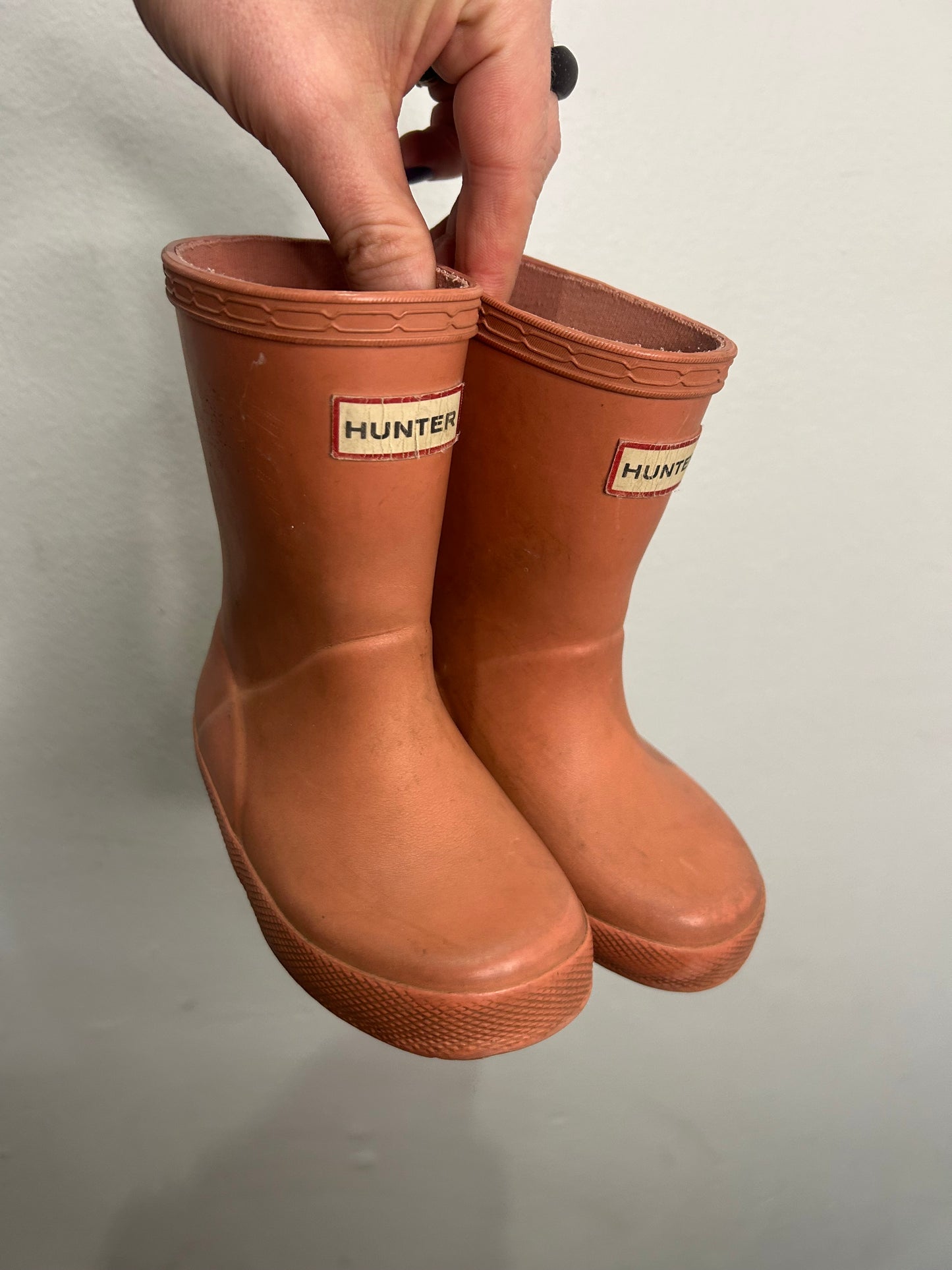 C6 Peach Hunter boots