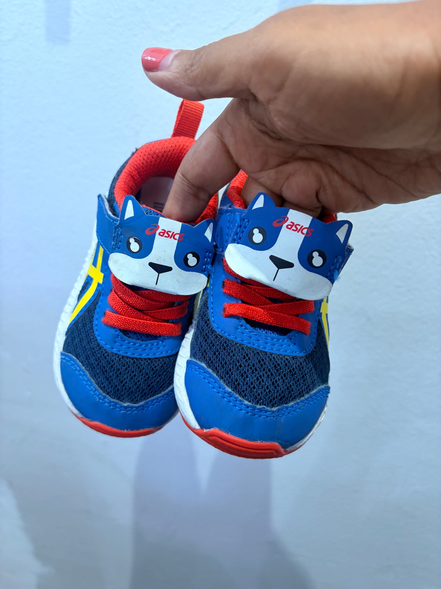 C4 Asics tiger runners