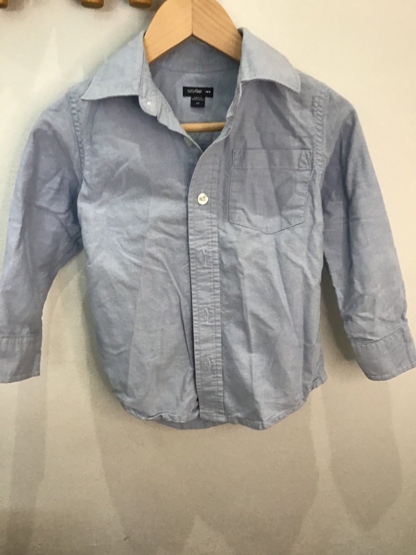 Shirt blue non-wrinkly 4y