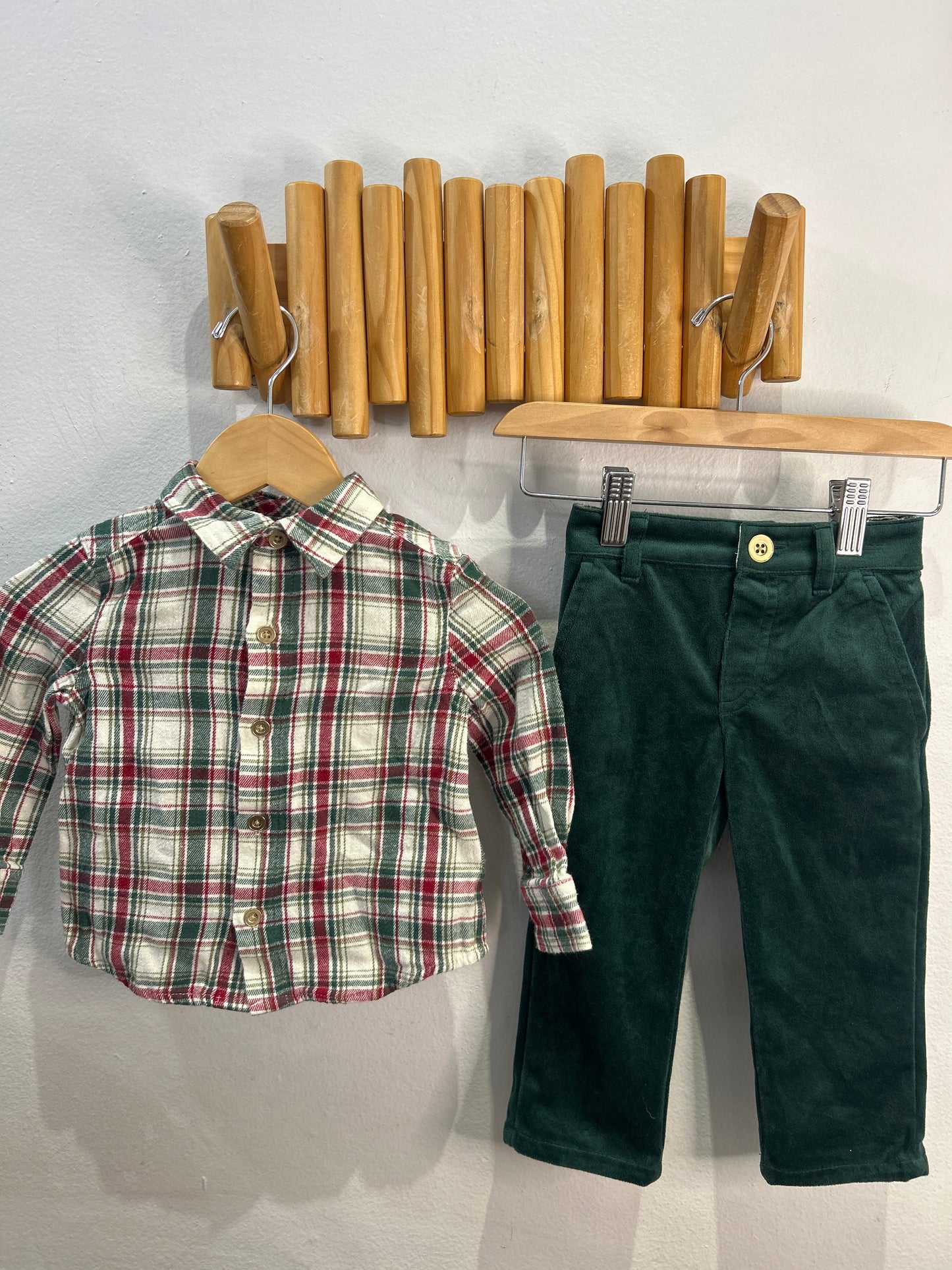 Red and green shirt set 18m