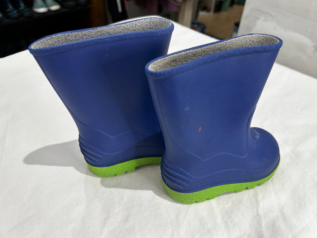 C6 Blue rainboots