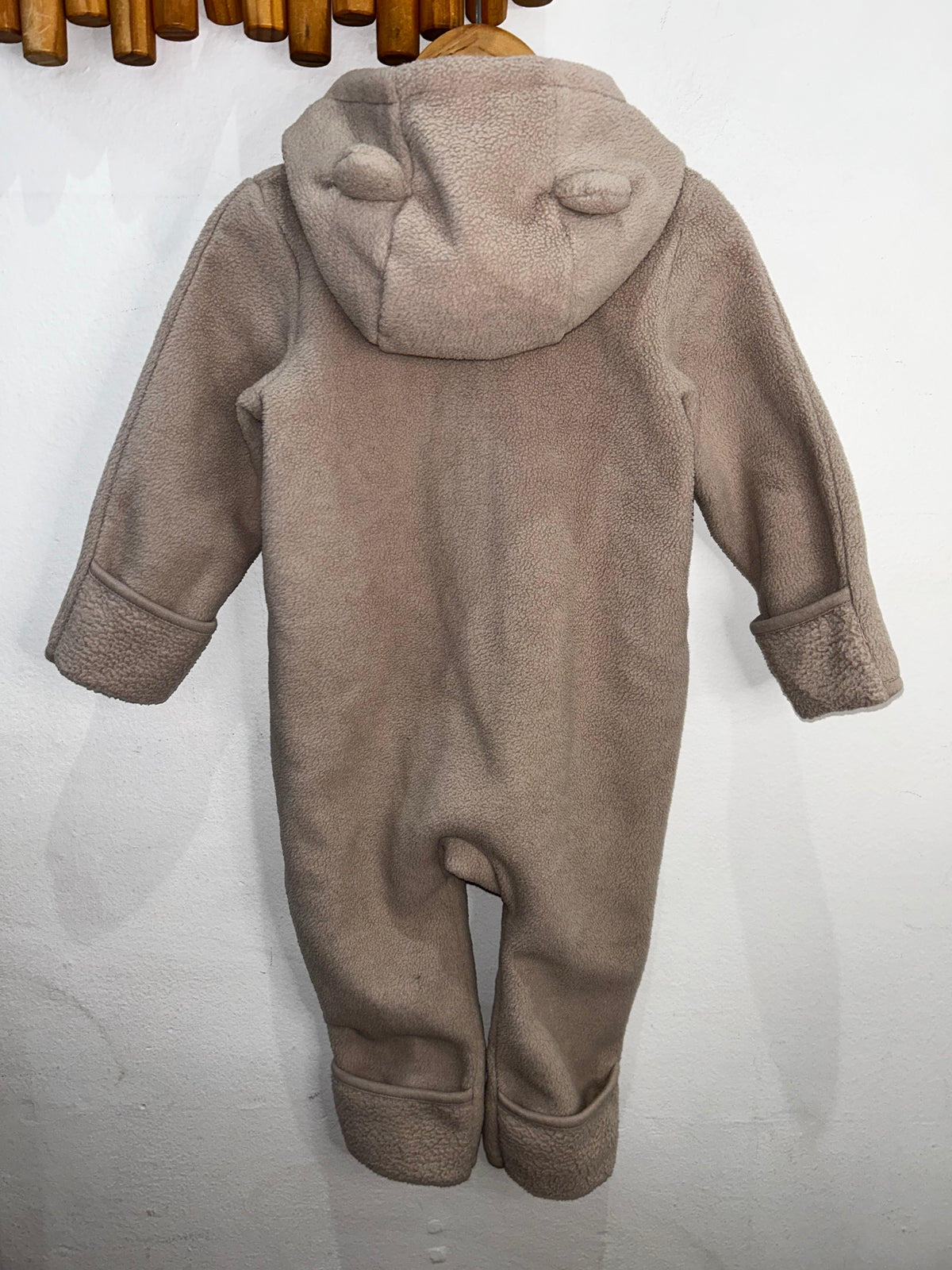 Beige fleece bunting 6-9m