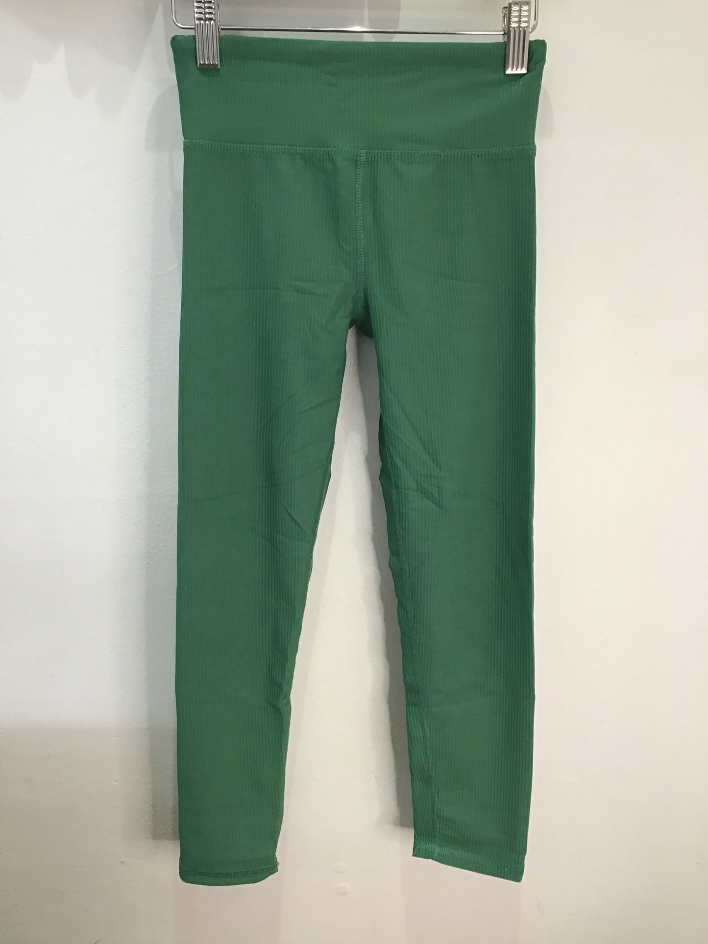 Green go-dry activewear leggings 8y