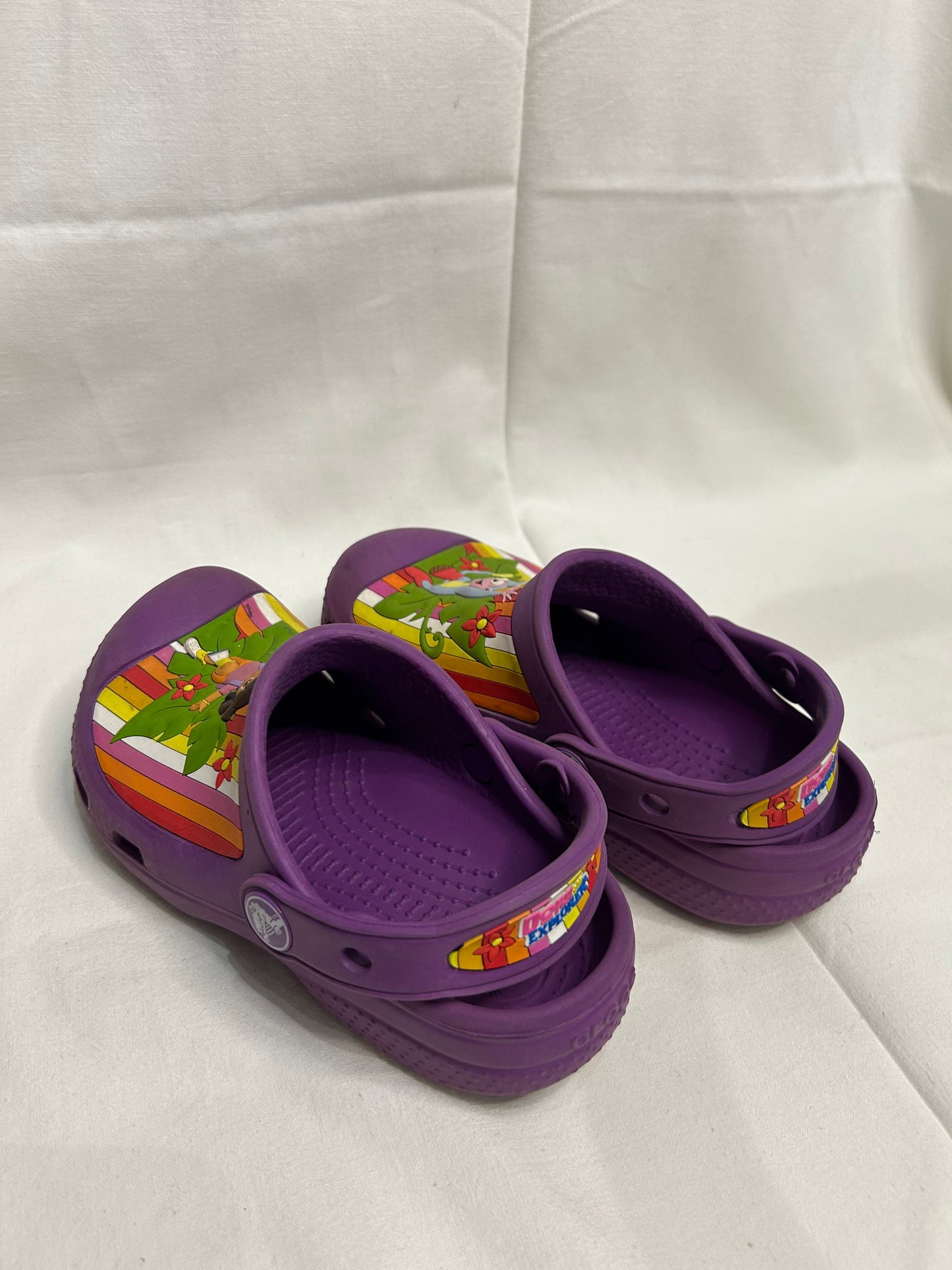 C10-11 Dora Crocs