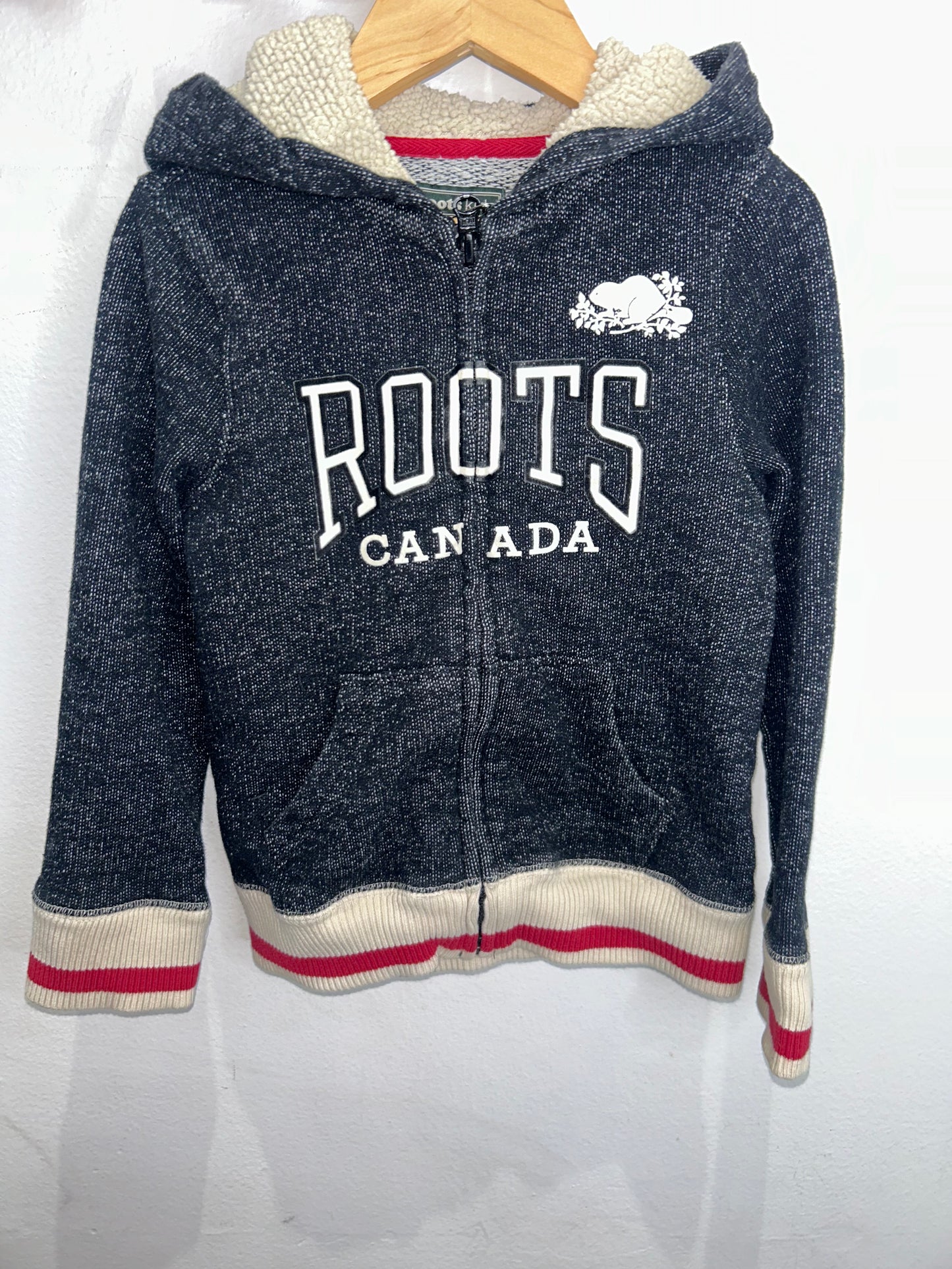 Roots cabin sweatshirt 5y