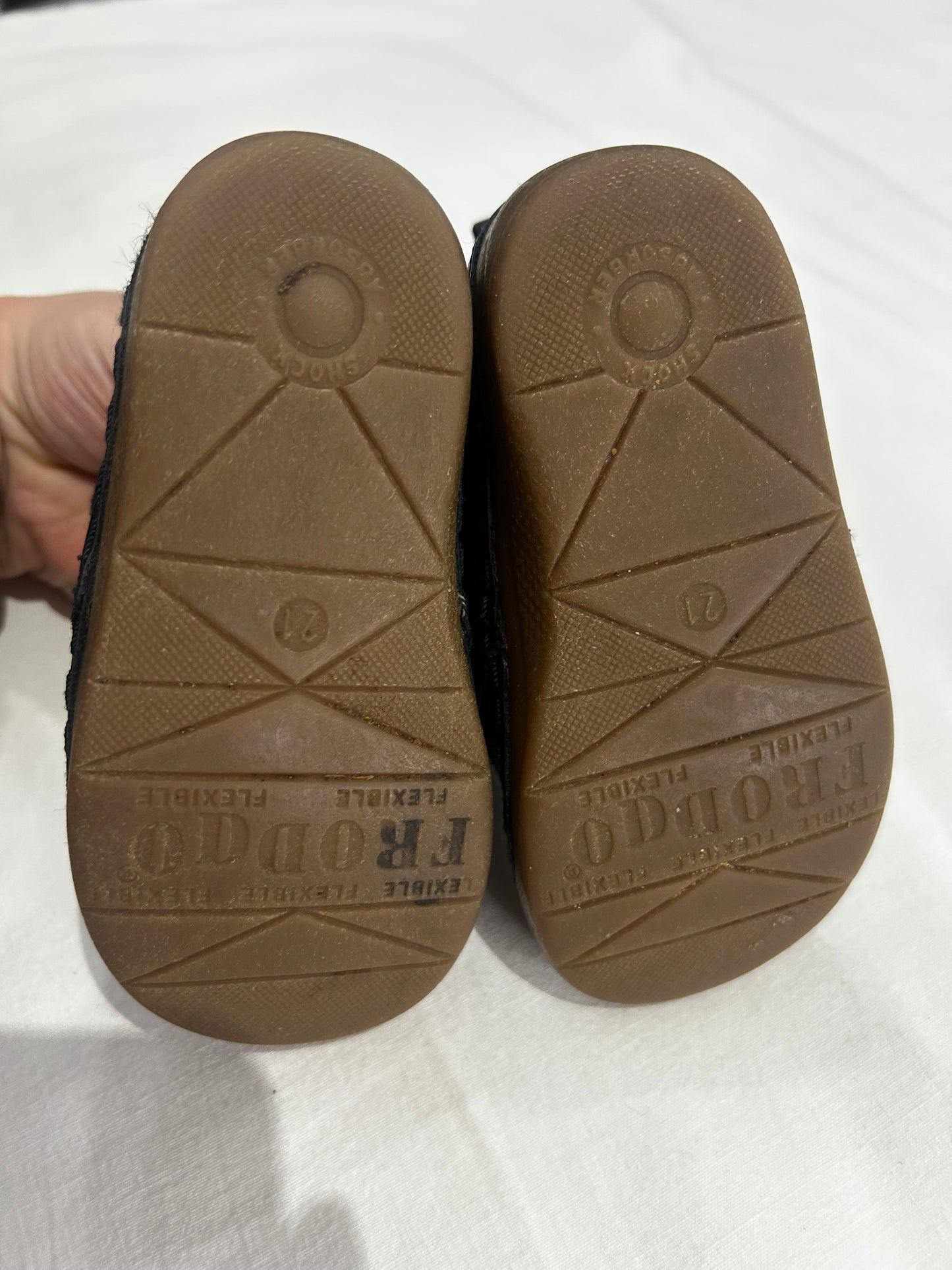 C5.5 leather shoes