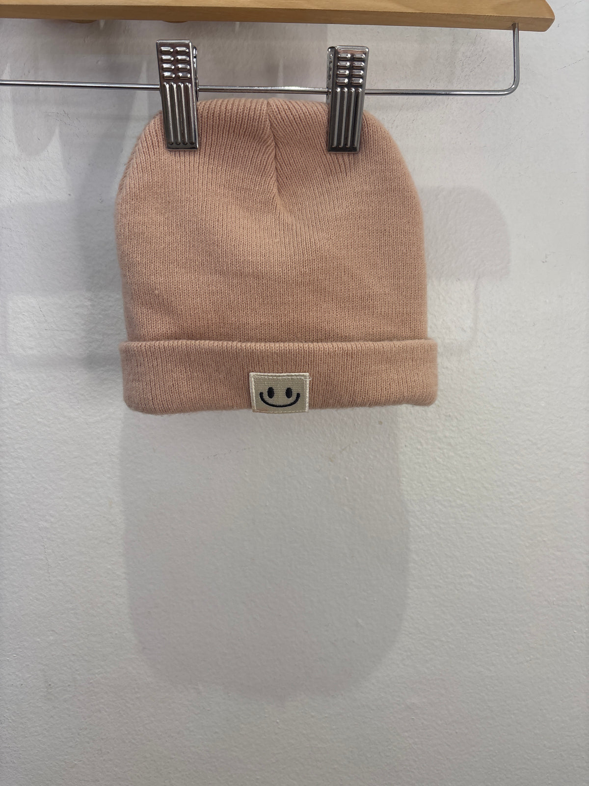 Pink smiley hat 0-2y