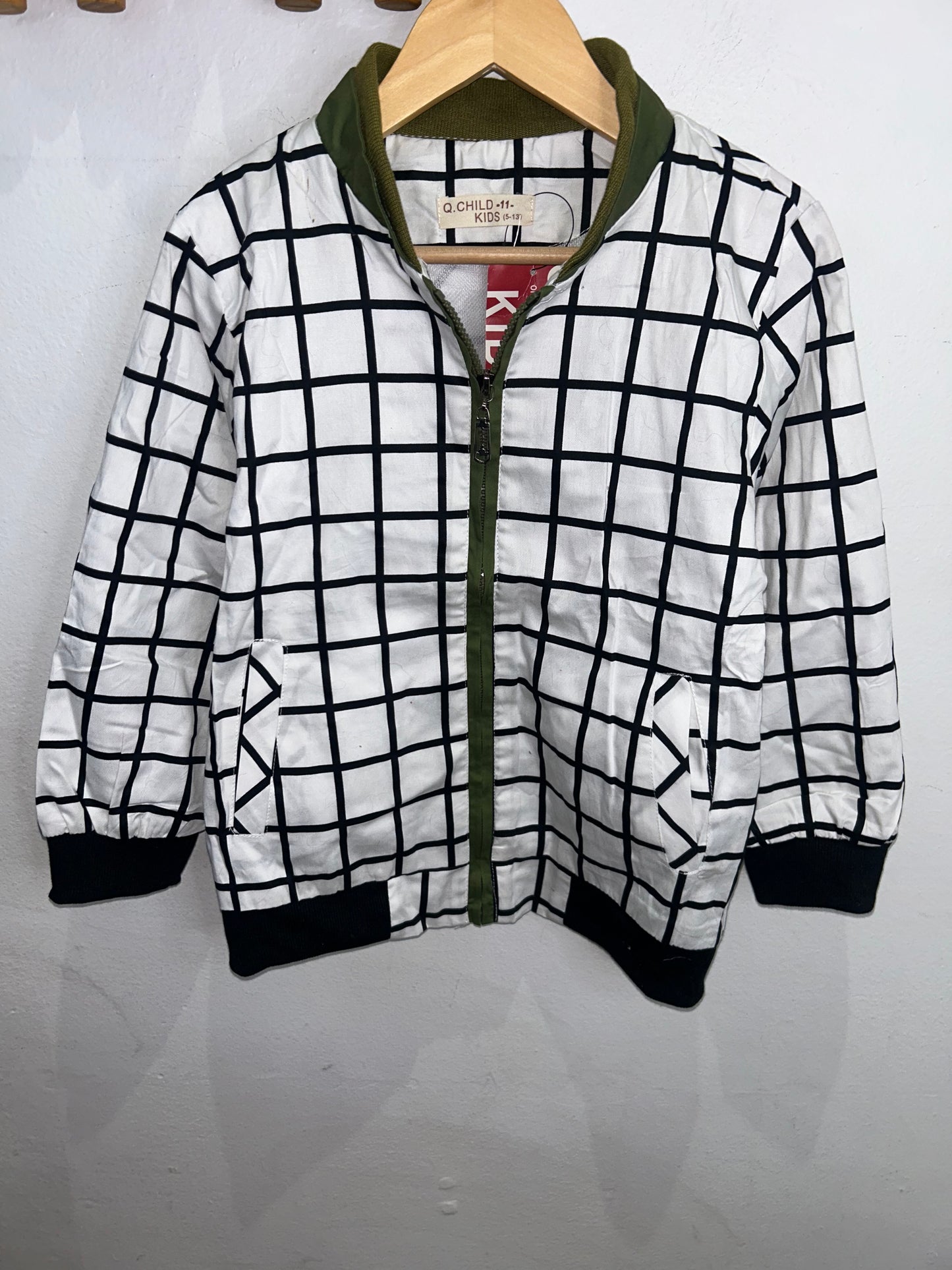 Checkered cotton bomber 6-8y NEW