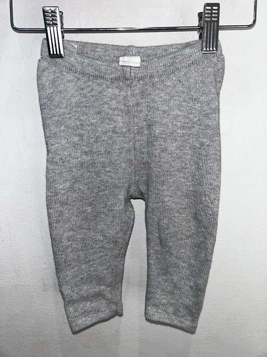Grey sweater pants 4-6m