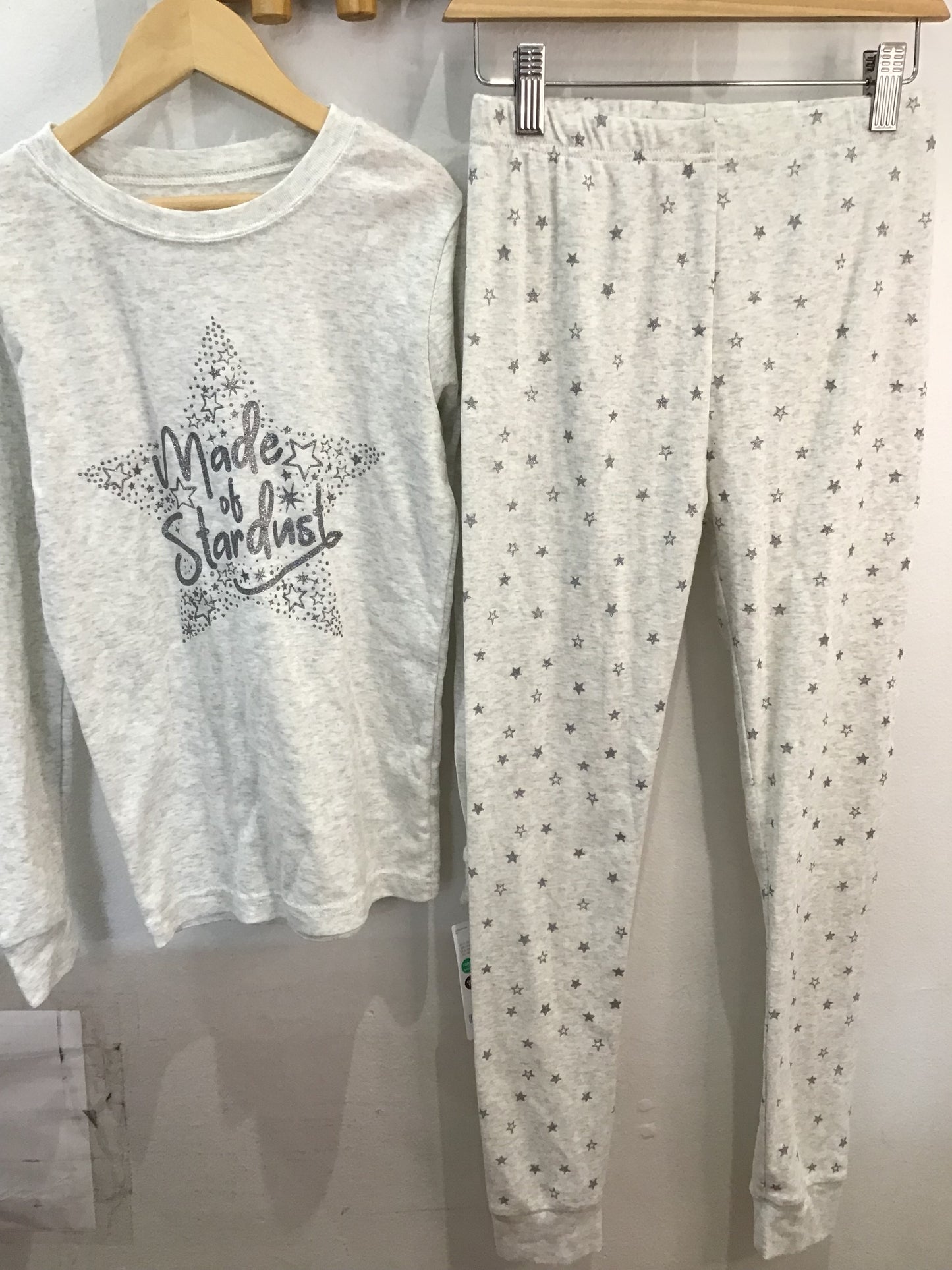 Pyjamas made of starburst 10y