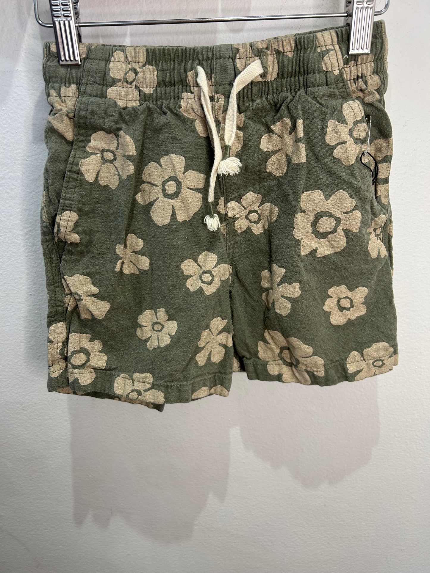 Green flowers linen blend shorts 6-7y