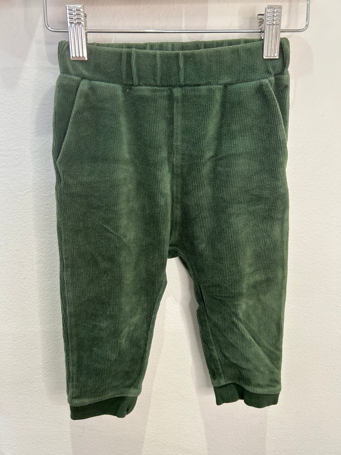 Green stretchy pants 18-24m