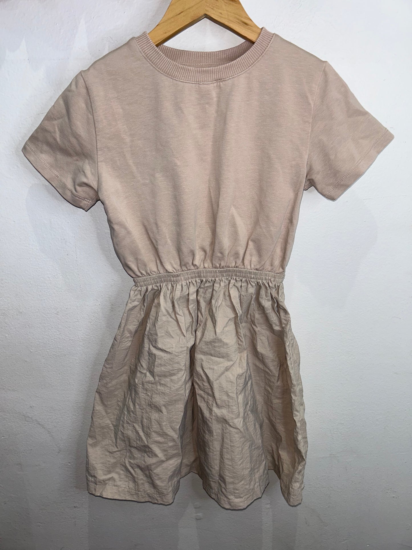 Beige dress 6y
