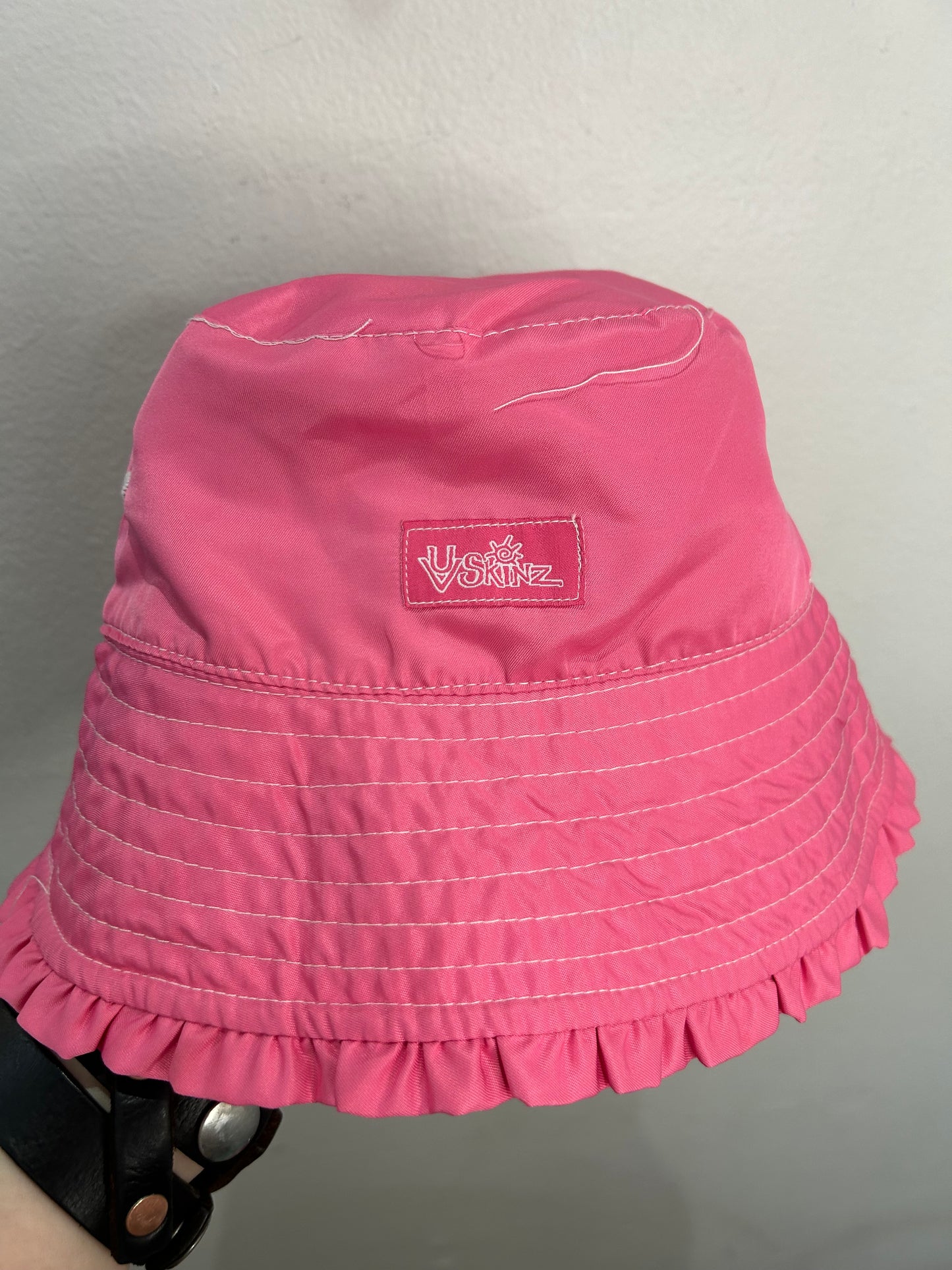 UV Skinz three piece swimsuit 7y