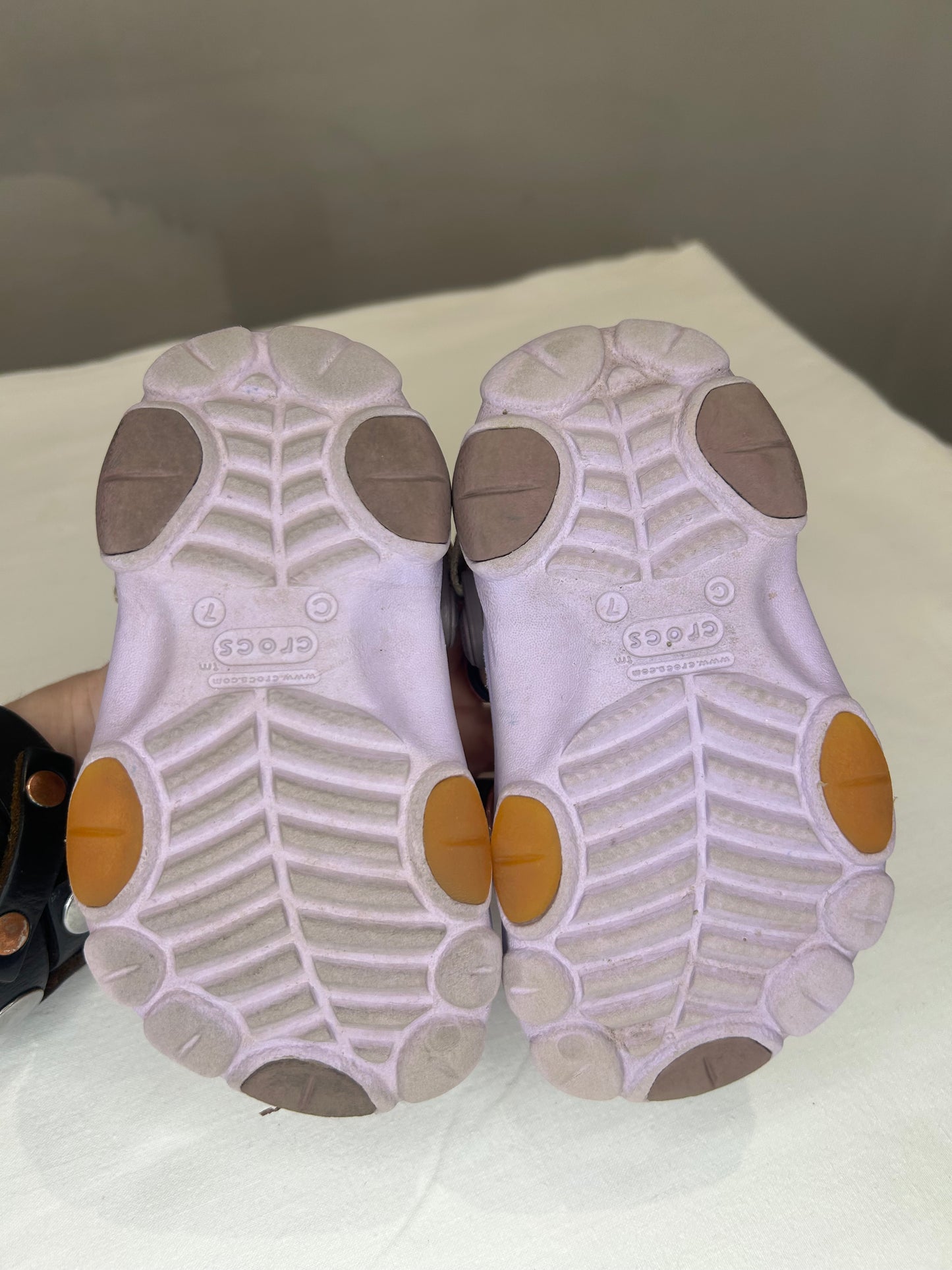 C7 lavender Crocs