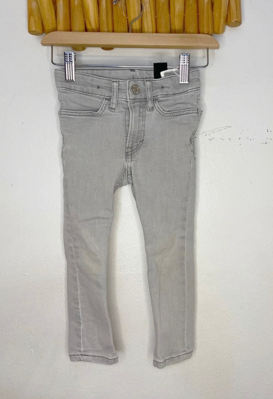 Light grey jeans 2-3y