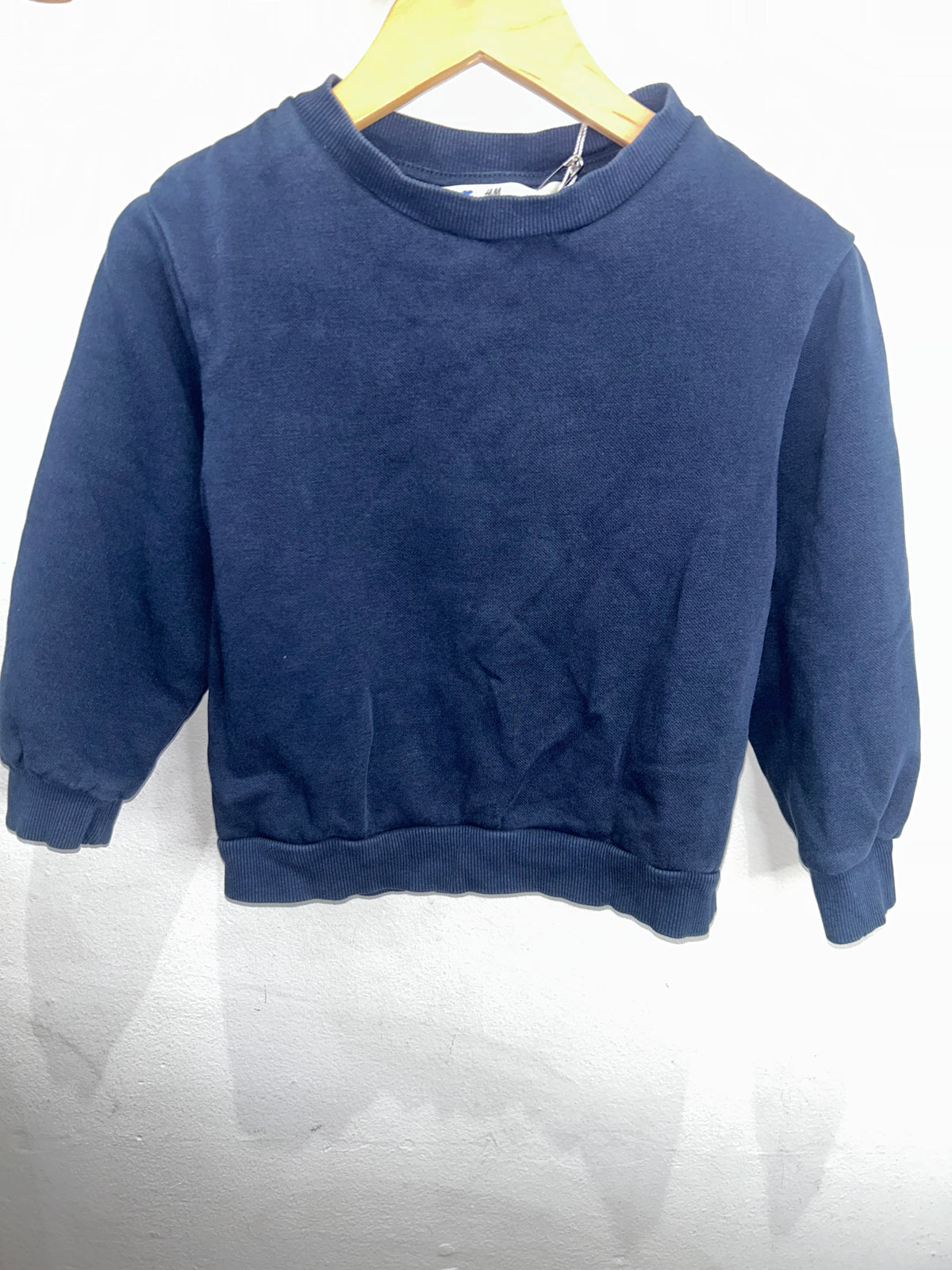 Basic navy pullover 4-6y