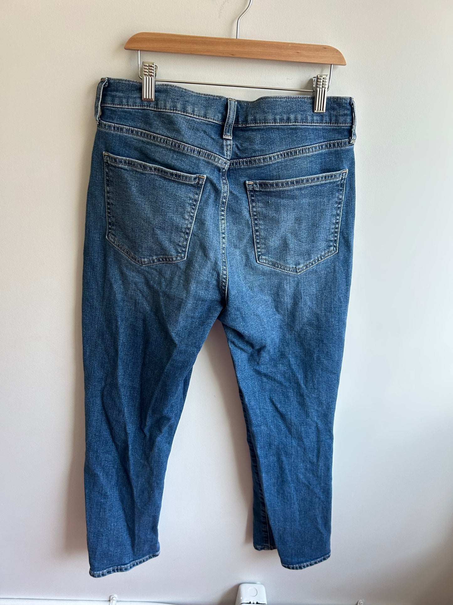 Kick flare high rise jeans size 29