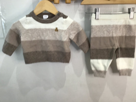 Very soft brown sweater set 0-3m