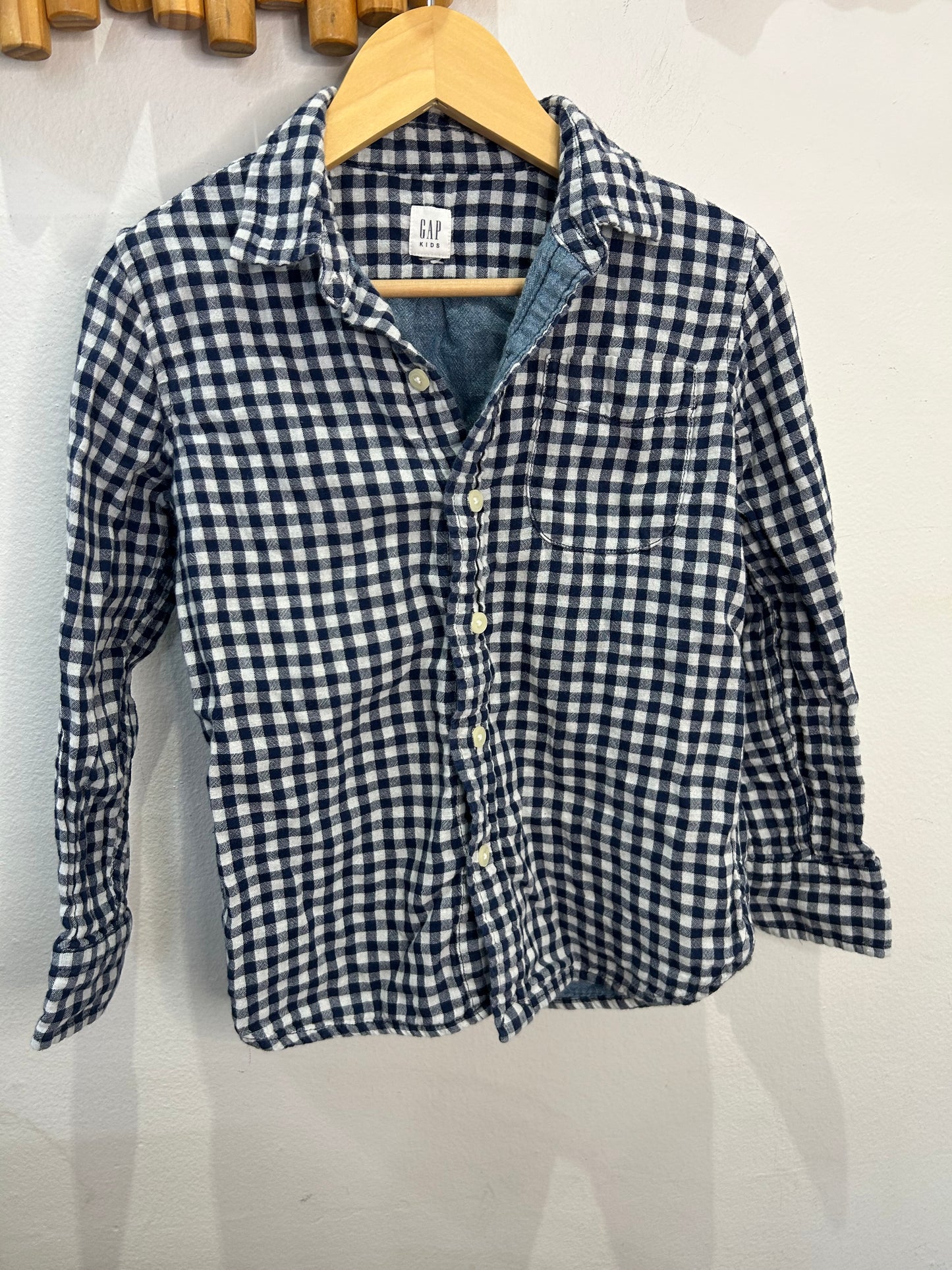 Blue checkered breezy shirt 6-7y