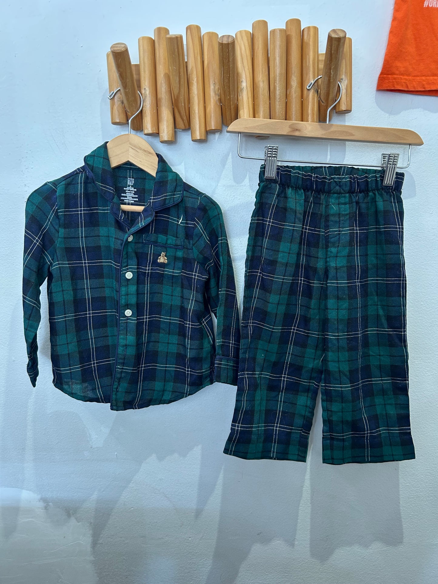Green checkered pyjama set 2y