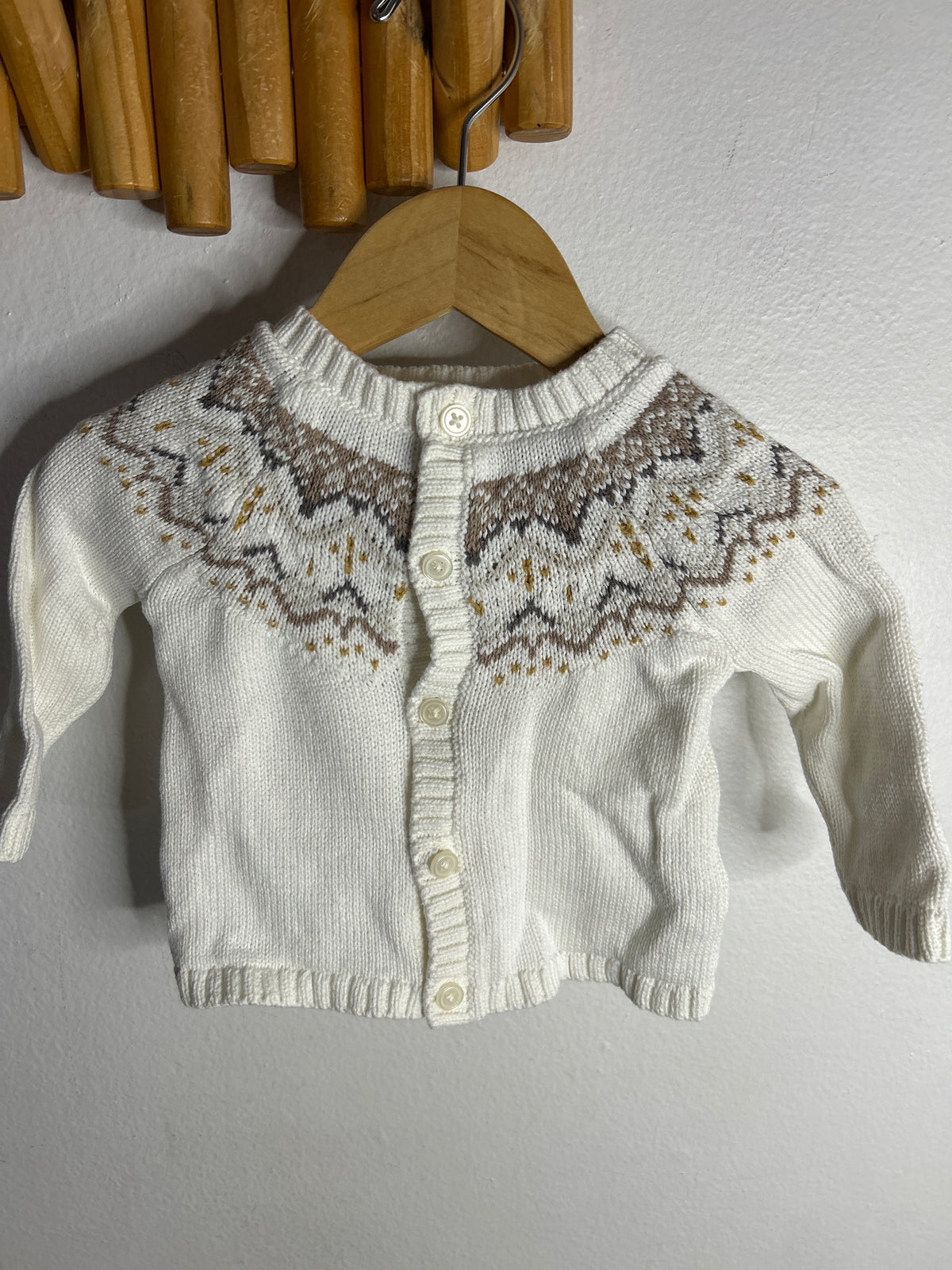 White winter print cardigan 3m