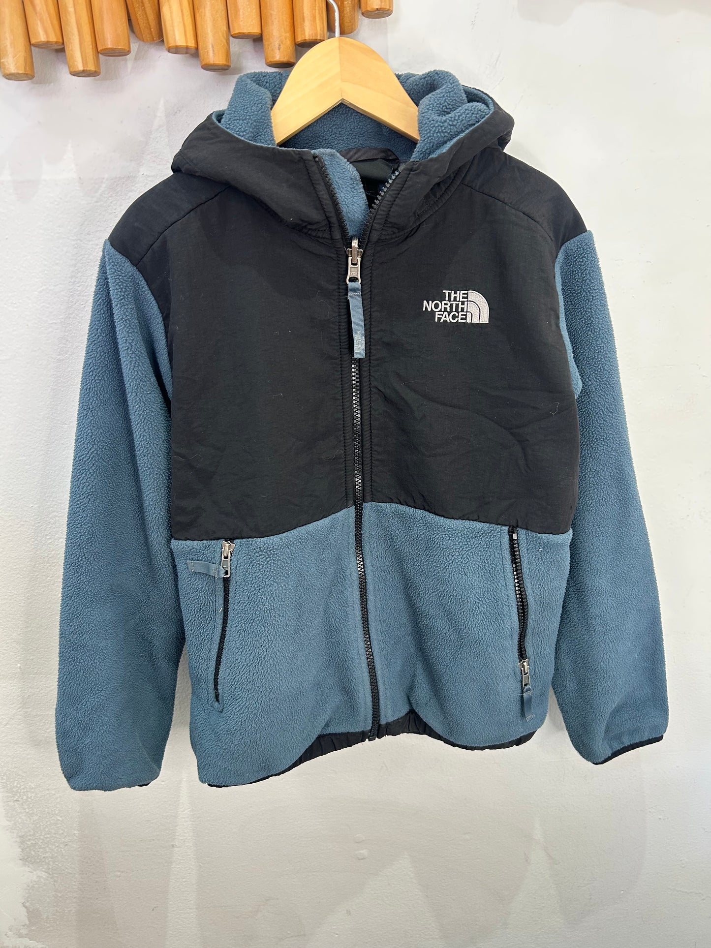 The North Face teal and black fleece 10-12y