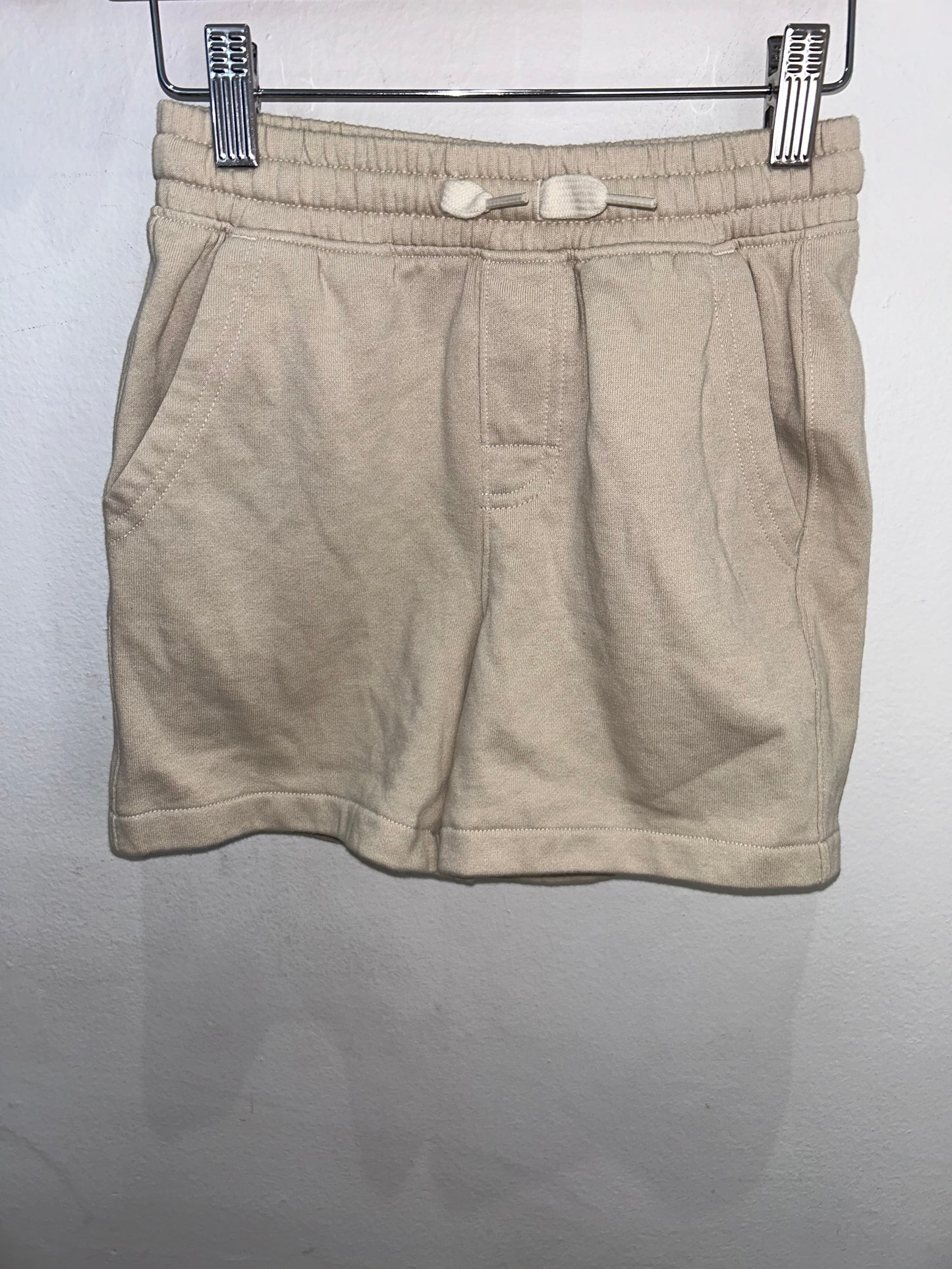 Beige shorts 5y