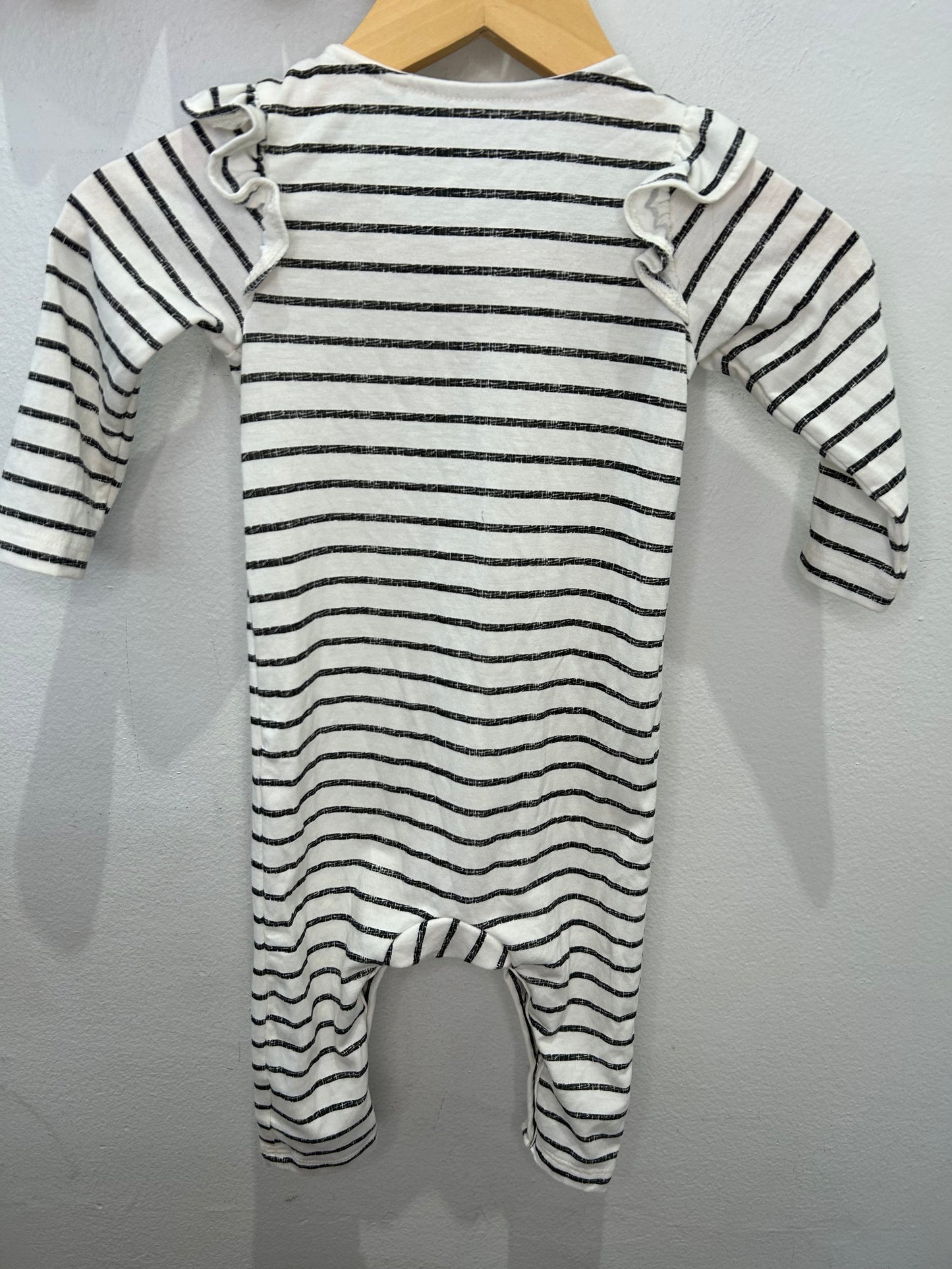 Stripes wood button romper 6-9m