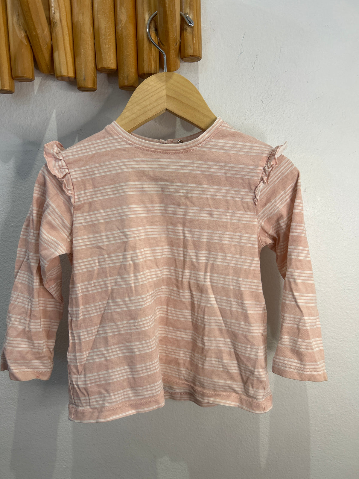 Pink longsleeve w stripes 12-18m