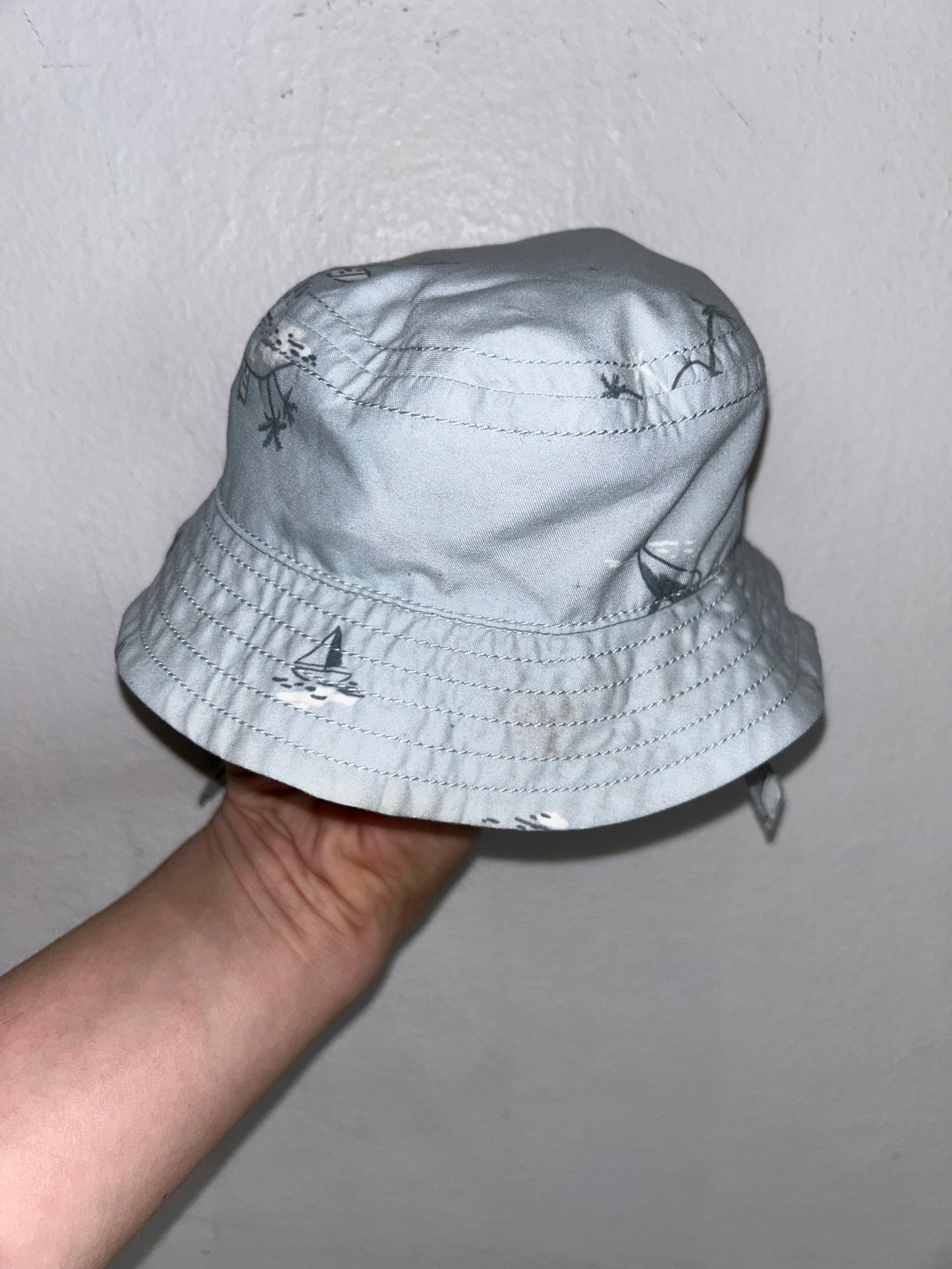Light blue hat newborn