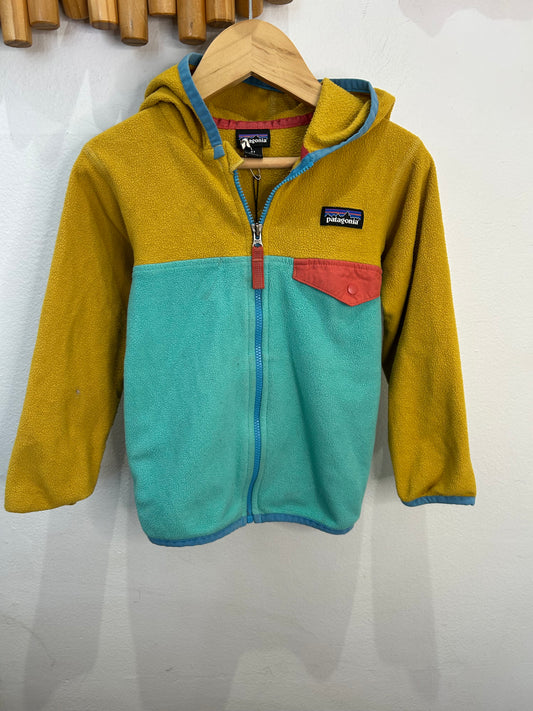 Patagonia fleece 4y