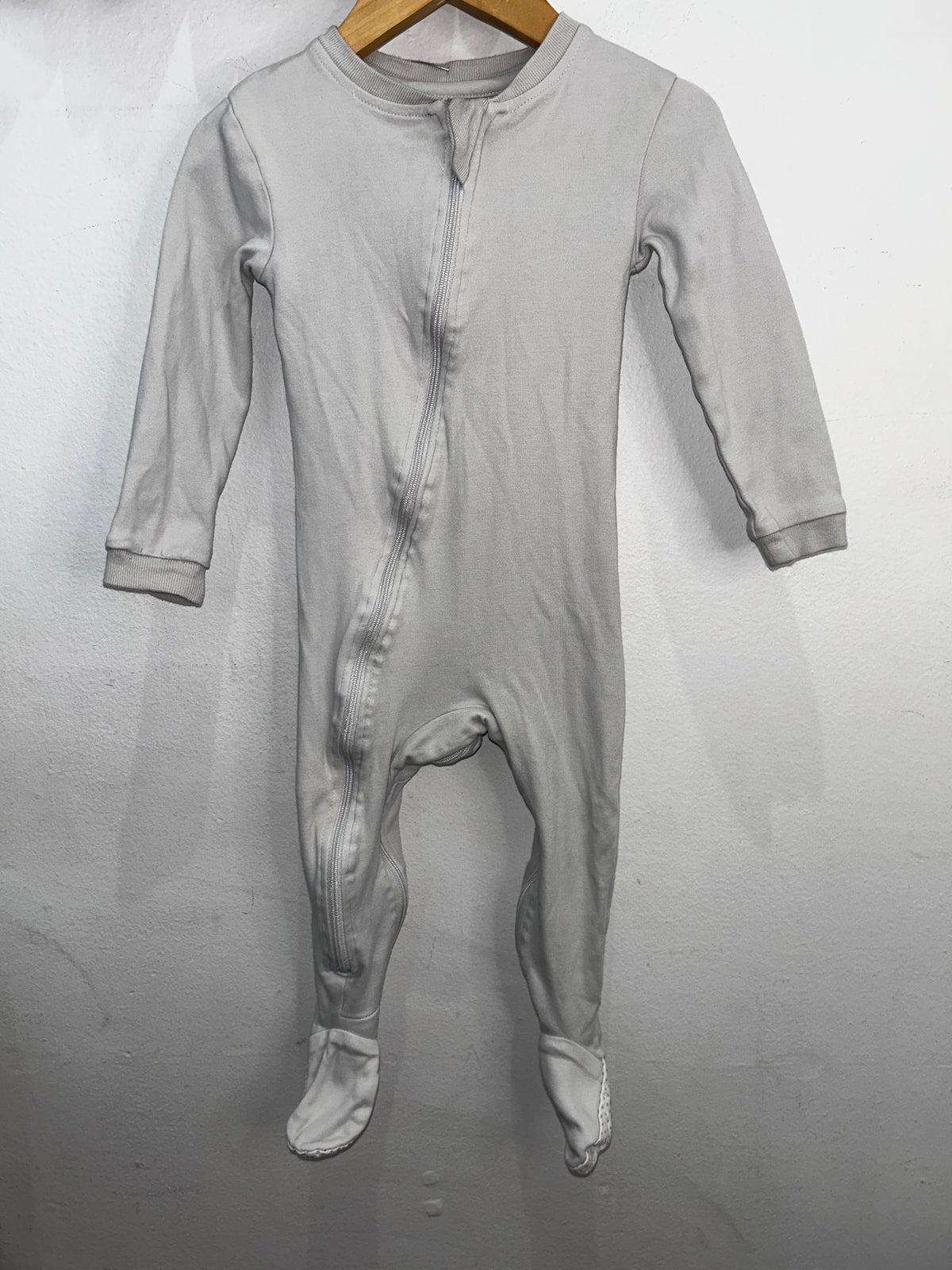 Zippyjamz grey sleeper 12-18m