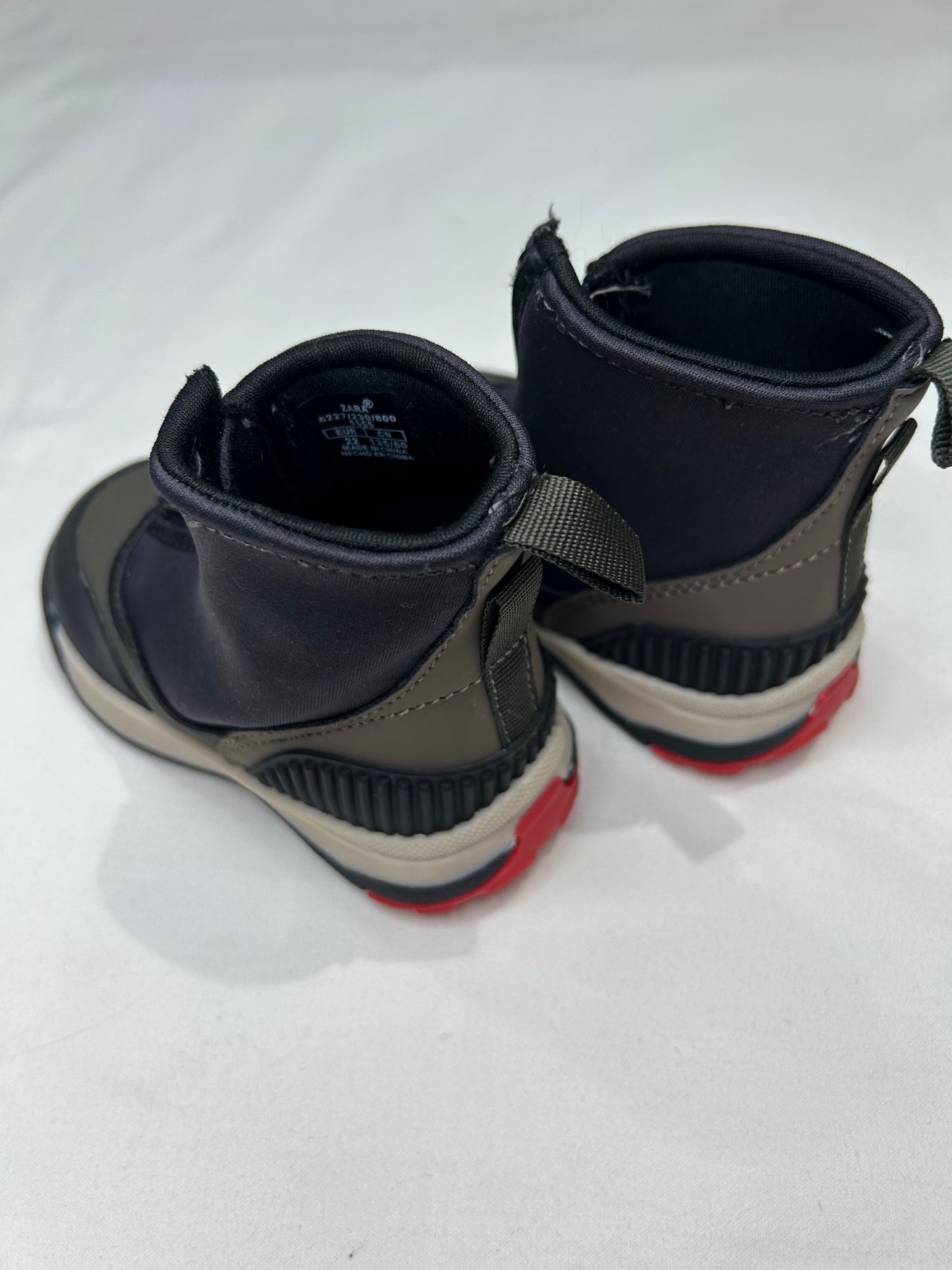 C6 neoprene lug boots