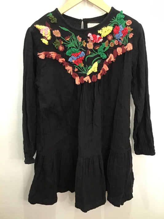 Embroidered black dress 8y
