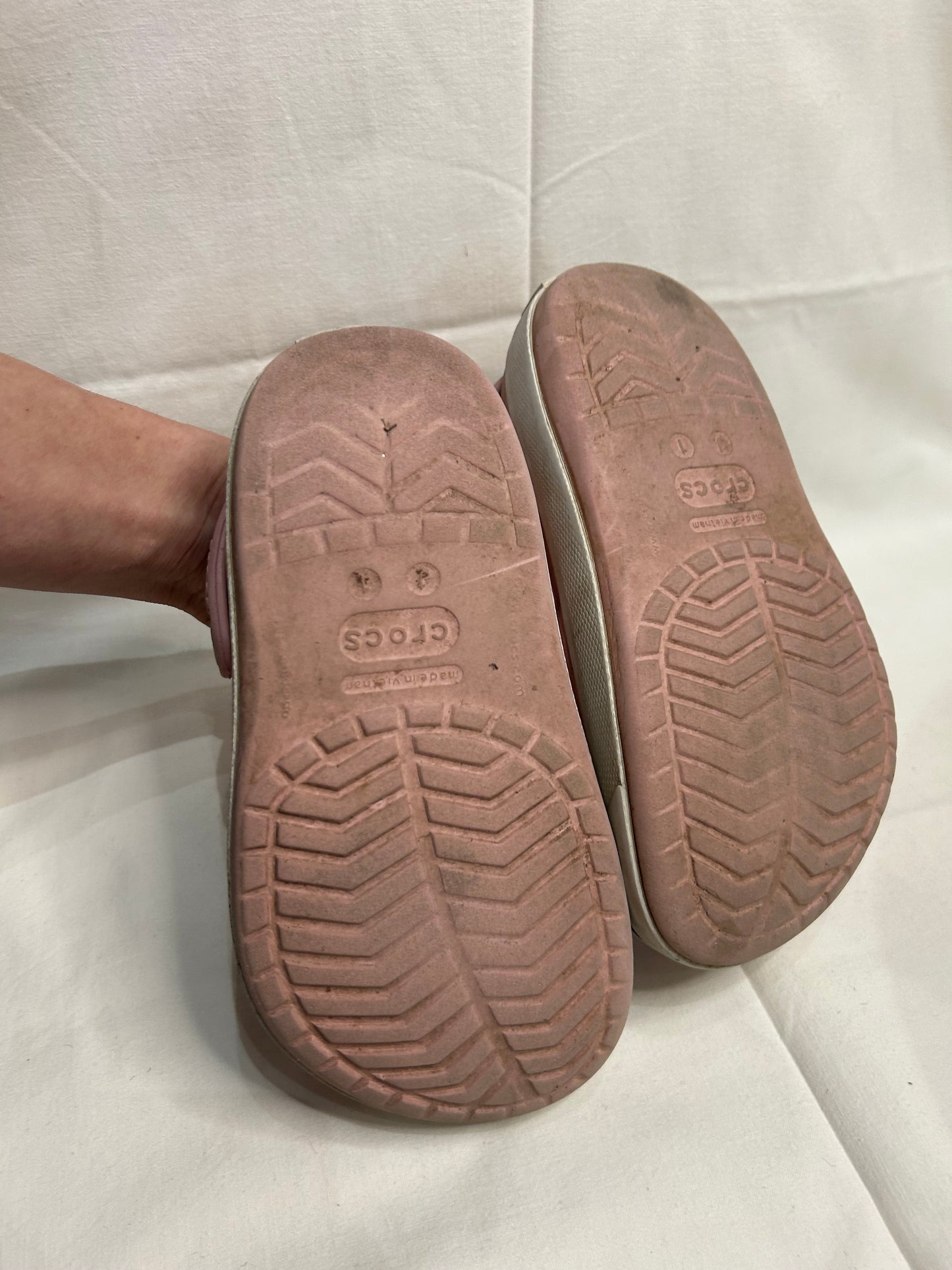 Y1 light pink Crocs