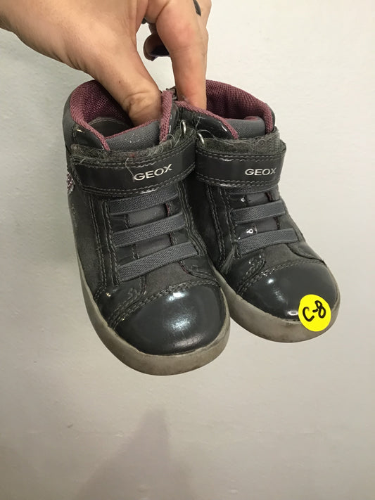 C8 Geox grey hightops