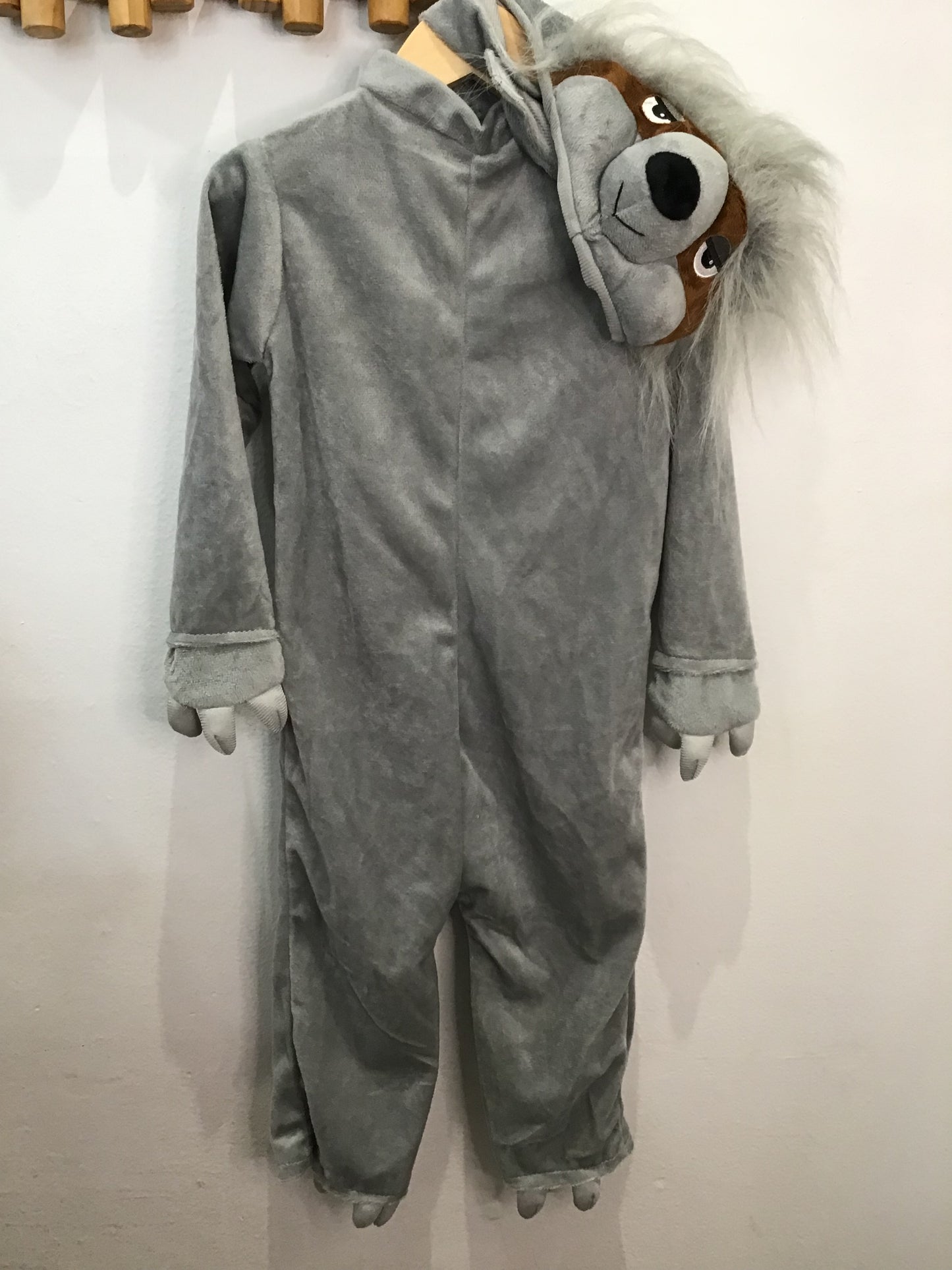Sloth costume 2-4y