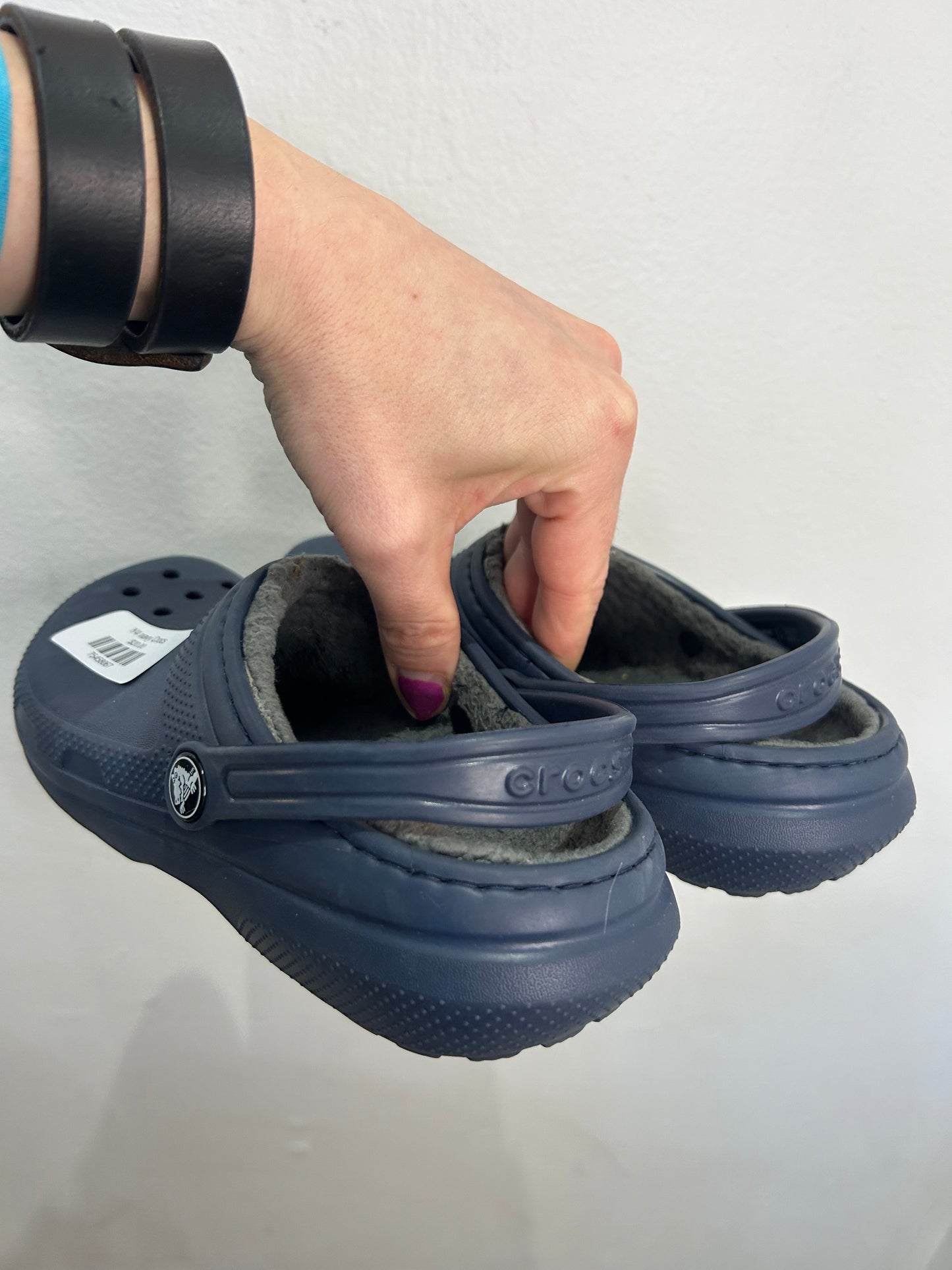 Y4 navy Crocs