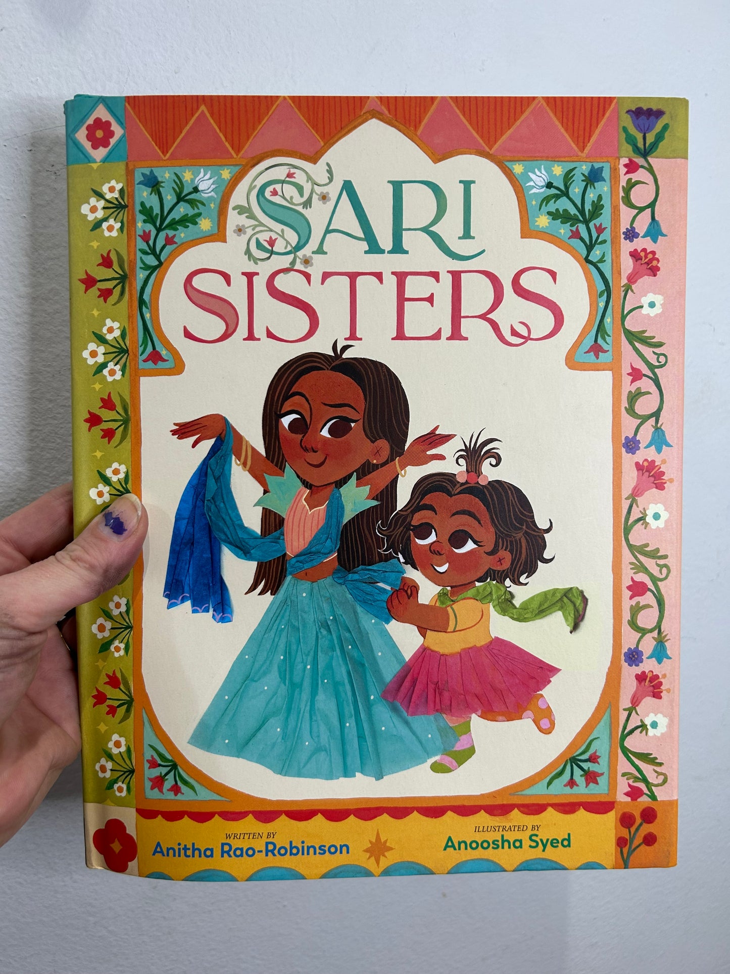 Sari sisters