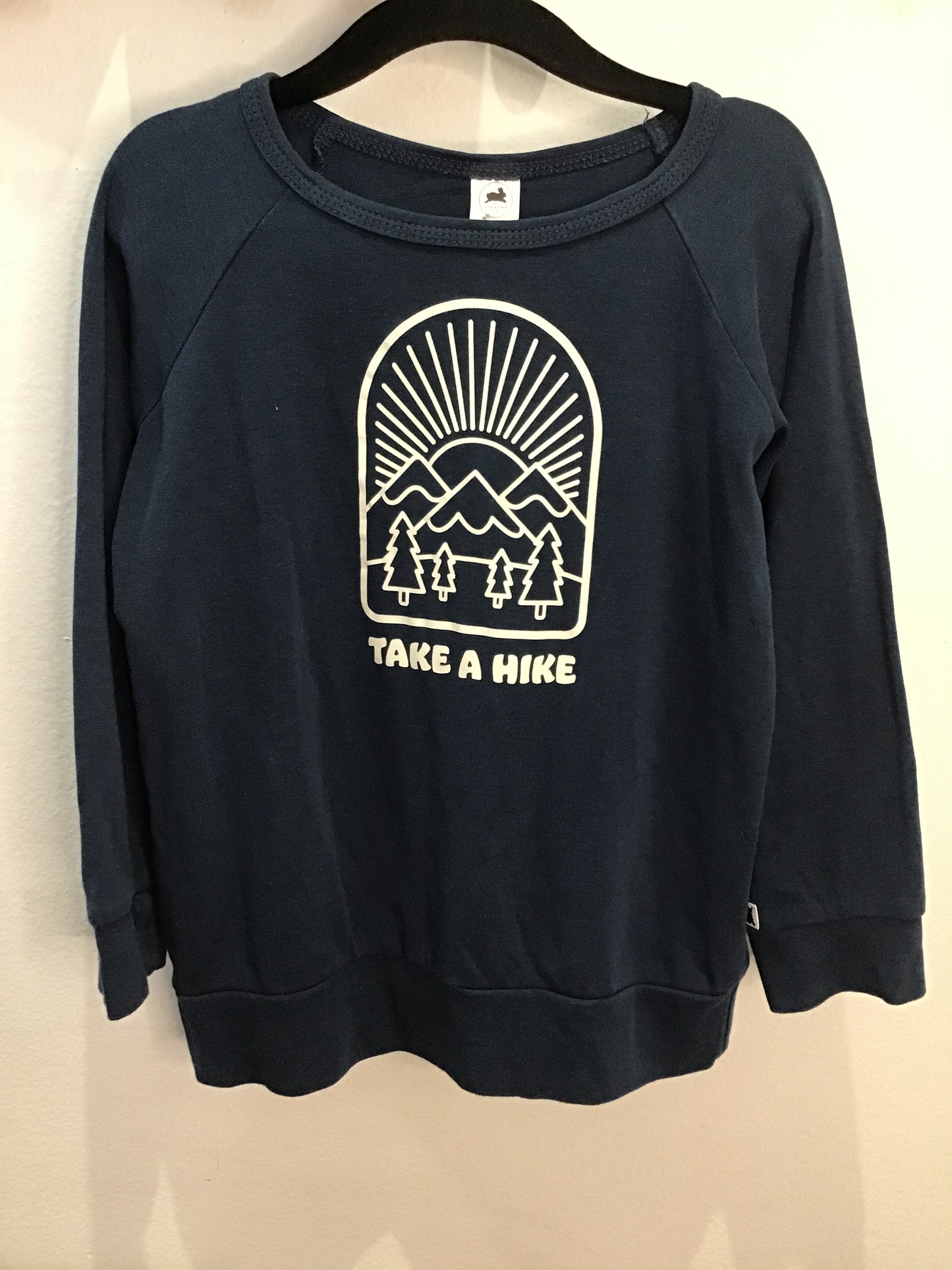 Little & Lively hike pullover 5-6y