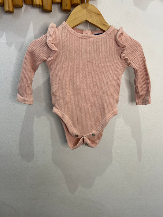 Pink knit ribbed onesie 0-3m